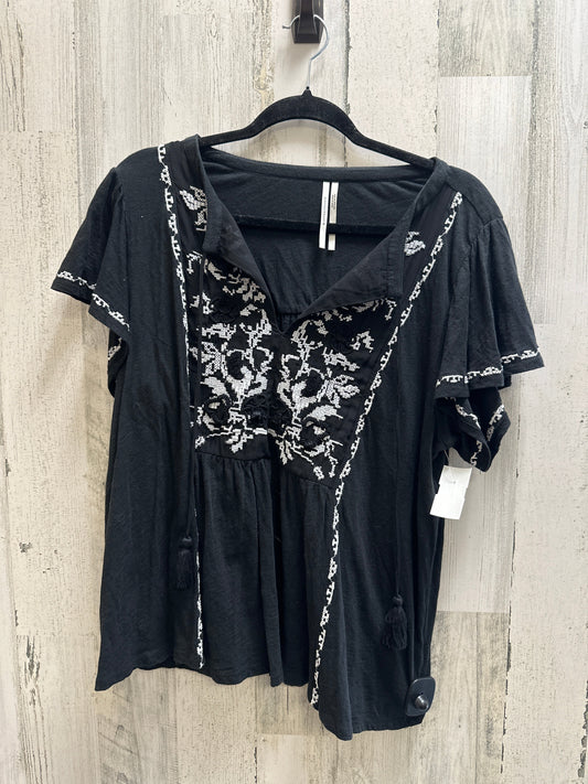 Black Top Short Sleeve Anthropologie, Size L