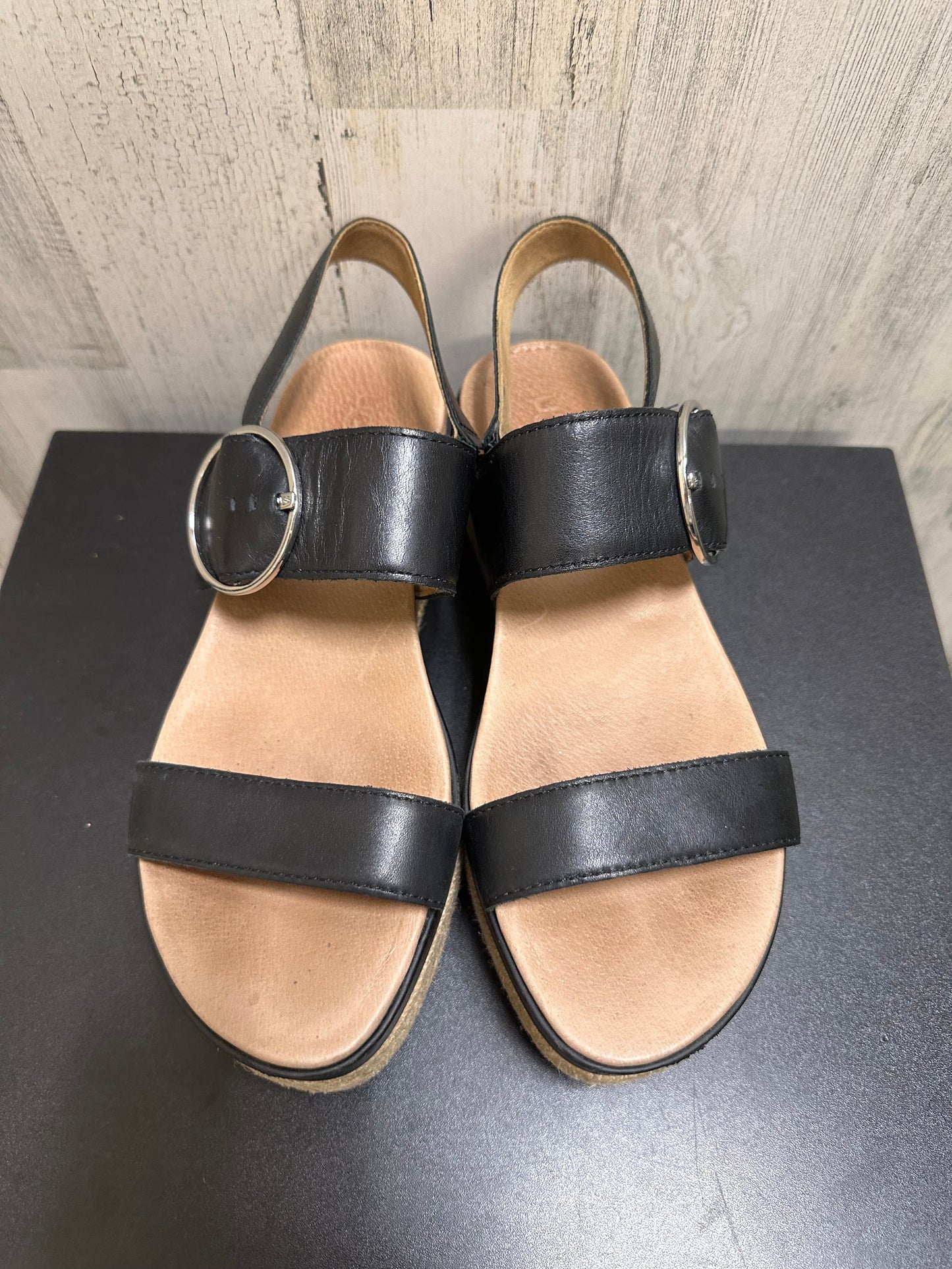 Black Sandals Heels Block Ugg, Size 9