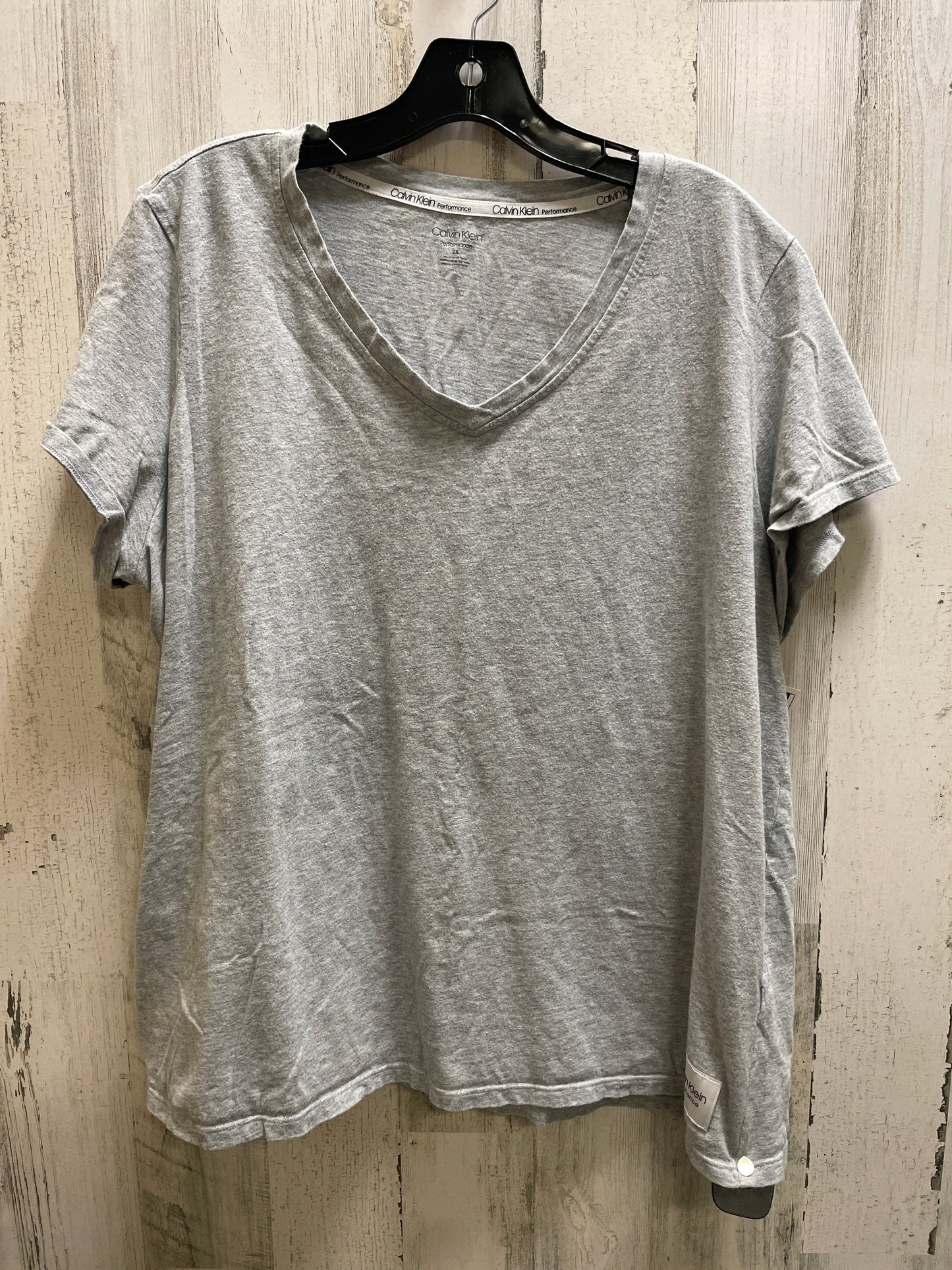 Top Short Sleeve By Calvin Klein In Grey, Size: 2x