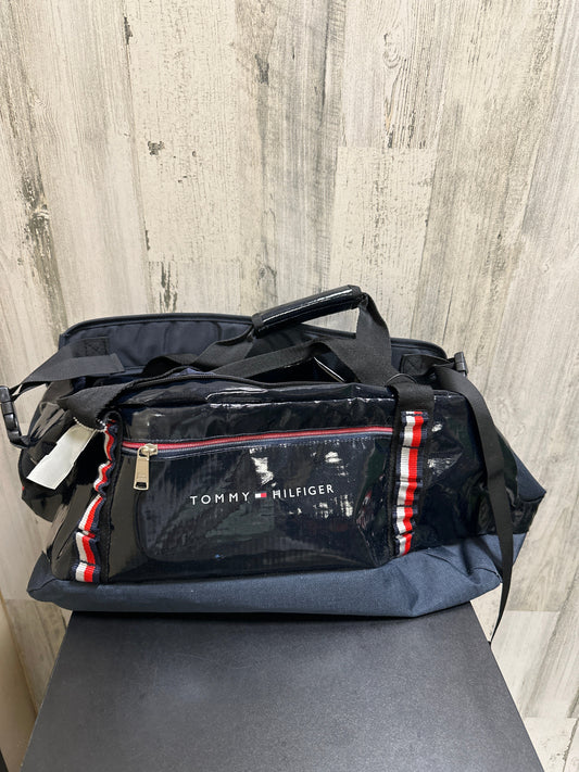 Luggage By Tommy Hilfiger  Size: Large