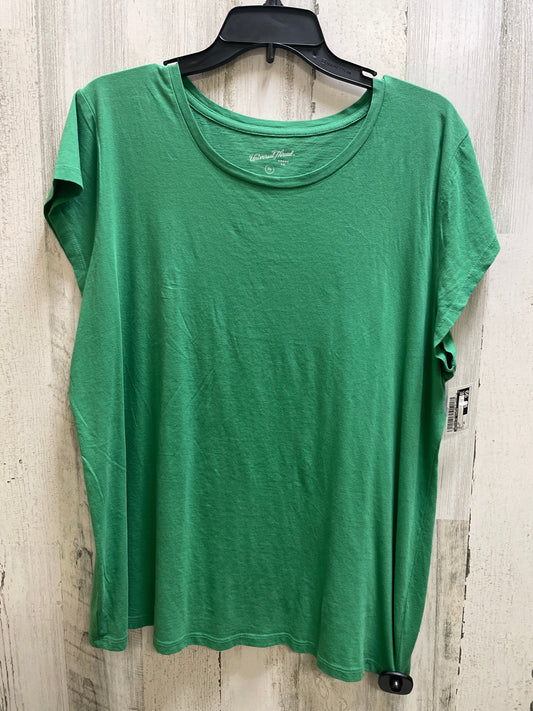 Top Short Sleeve By Universal Thread In Green, Size: 2x