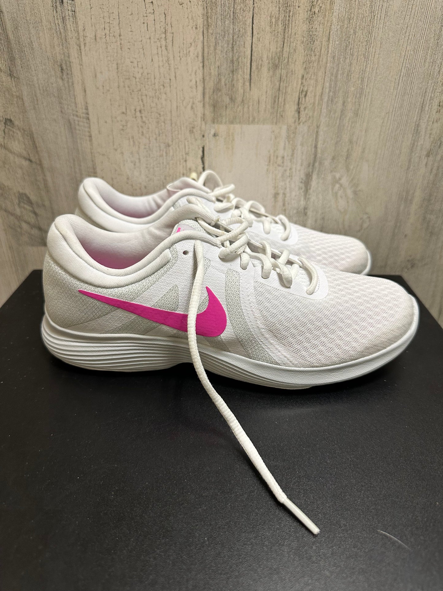 Pink & White Shoes Sneakers Nike, Size 8.5