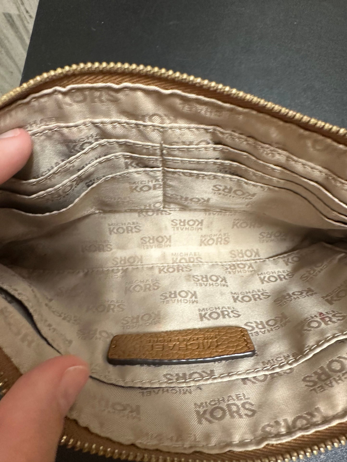 Wristlet Michael Kors, Size Medium