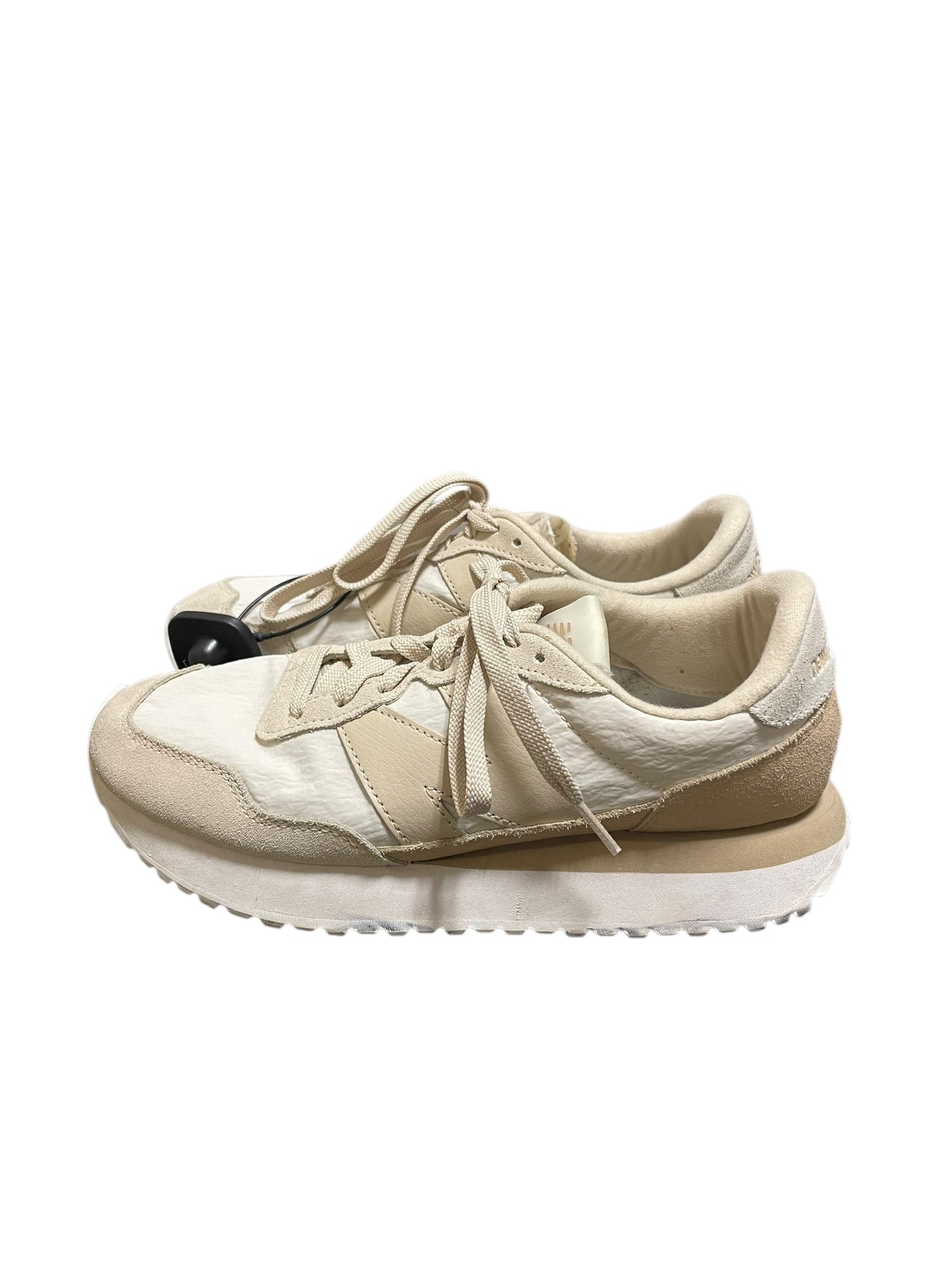 Shoes Athletic By New Balance In Tan, Size: 9