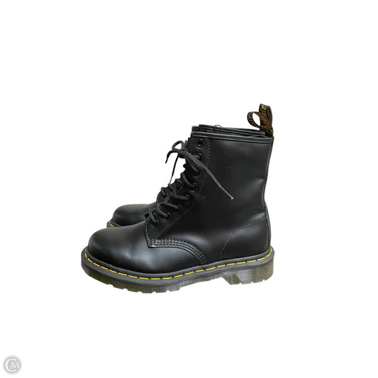 Boots Ankle Flats By Dr Martens In Black, Size: 6