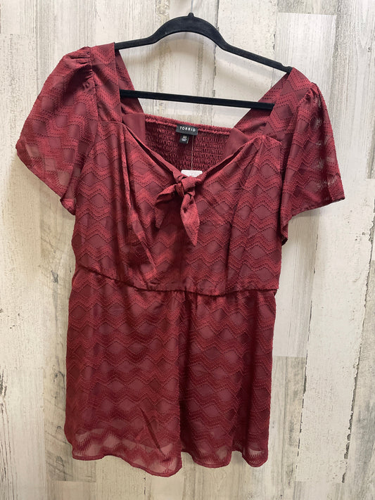 Red Top Short Sleeve Torrid, Size L