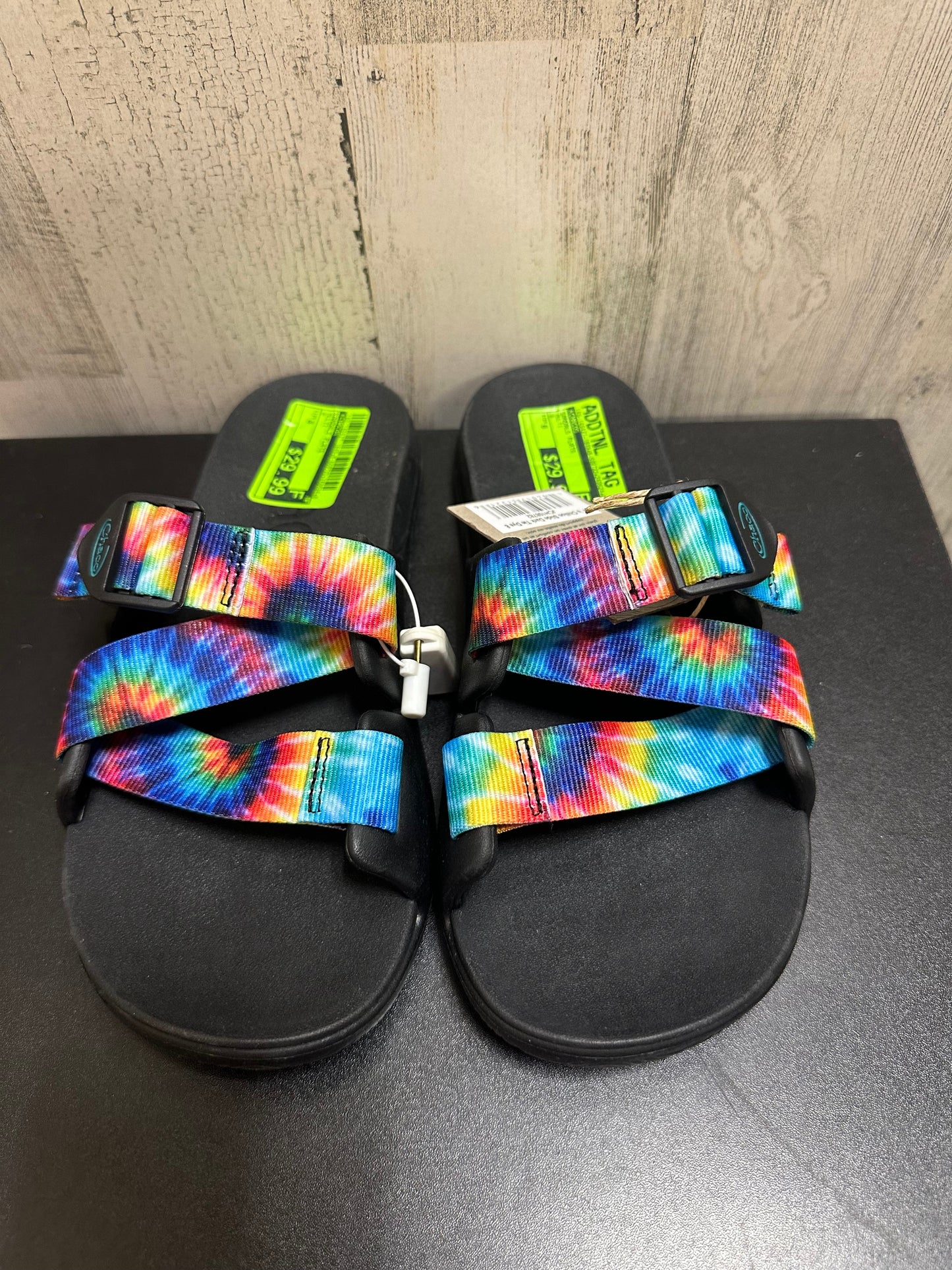Multi-colored Sandals Flats Chacos, Size 8