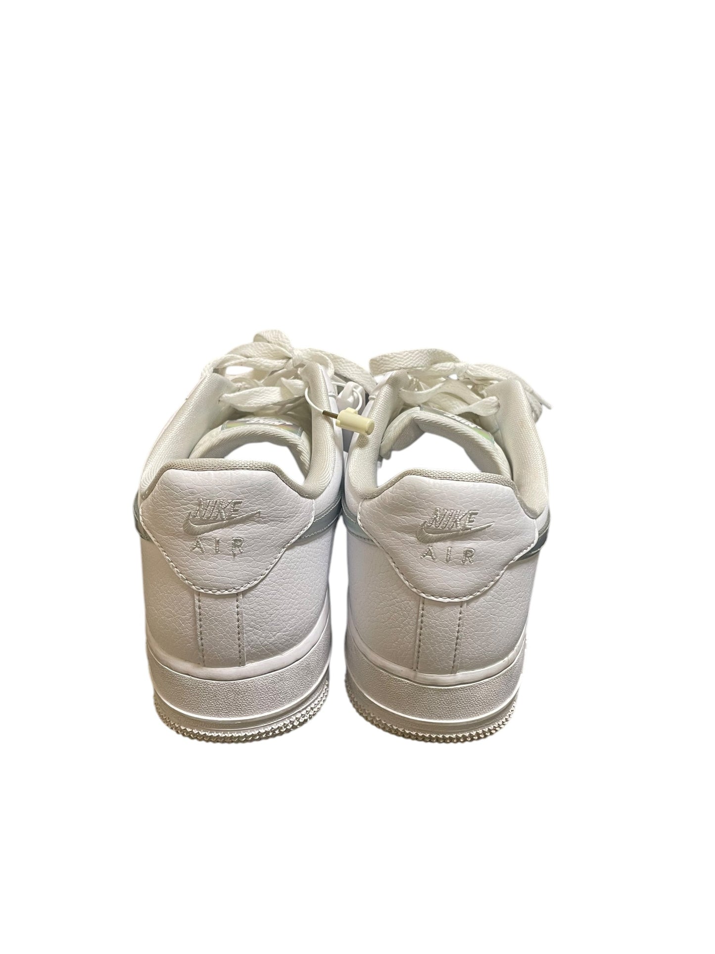 Shoes Sneakers By Nike In White, Size: 10