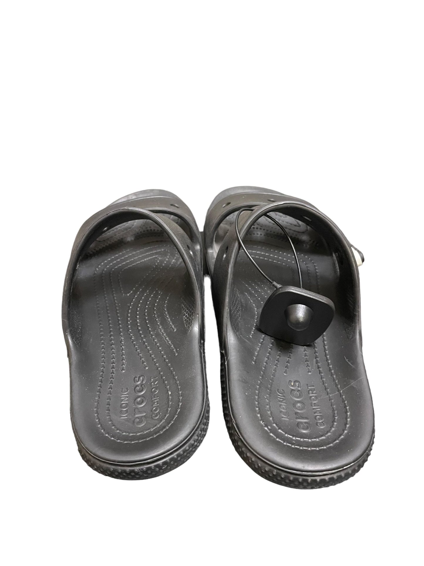 Sandals Flats By Crocs In Black, Size: 8