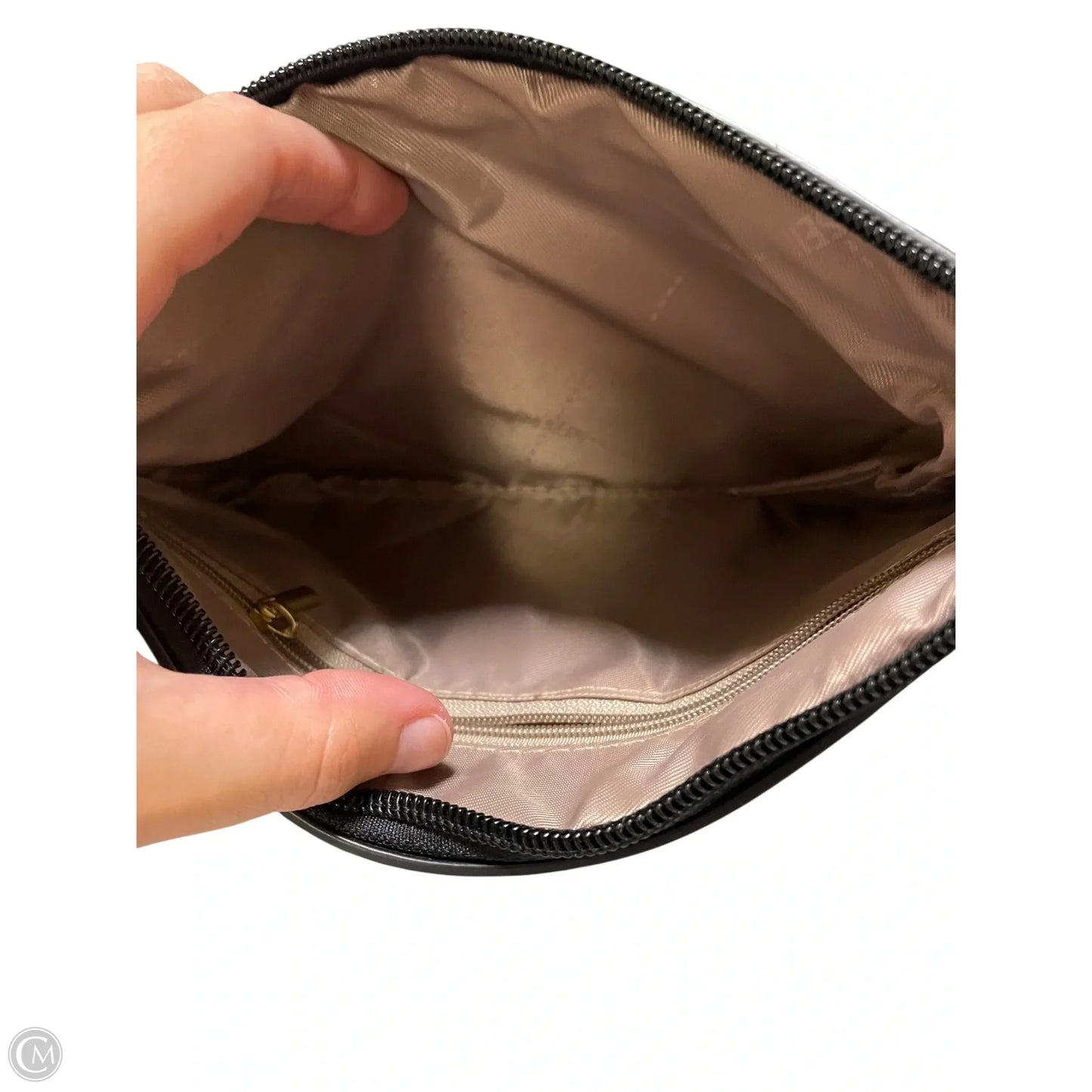 Wallet By Clothes Mentor, Size: Medium