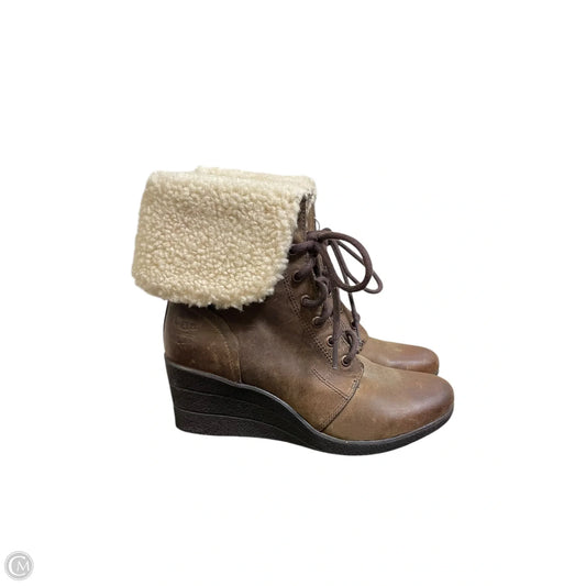 Boots Designer By Ugg In Brown, Size: 7