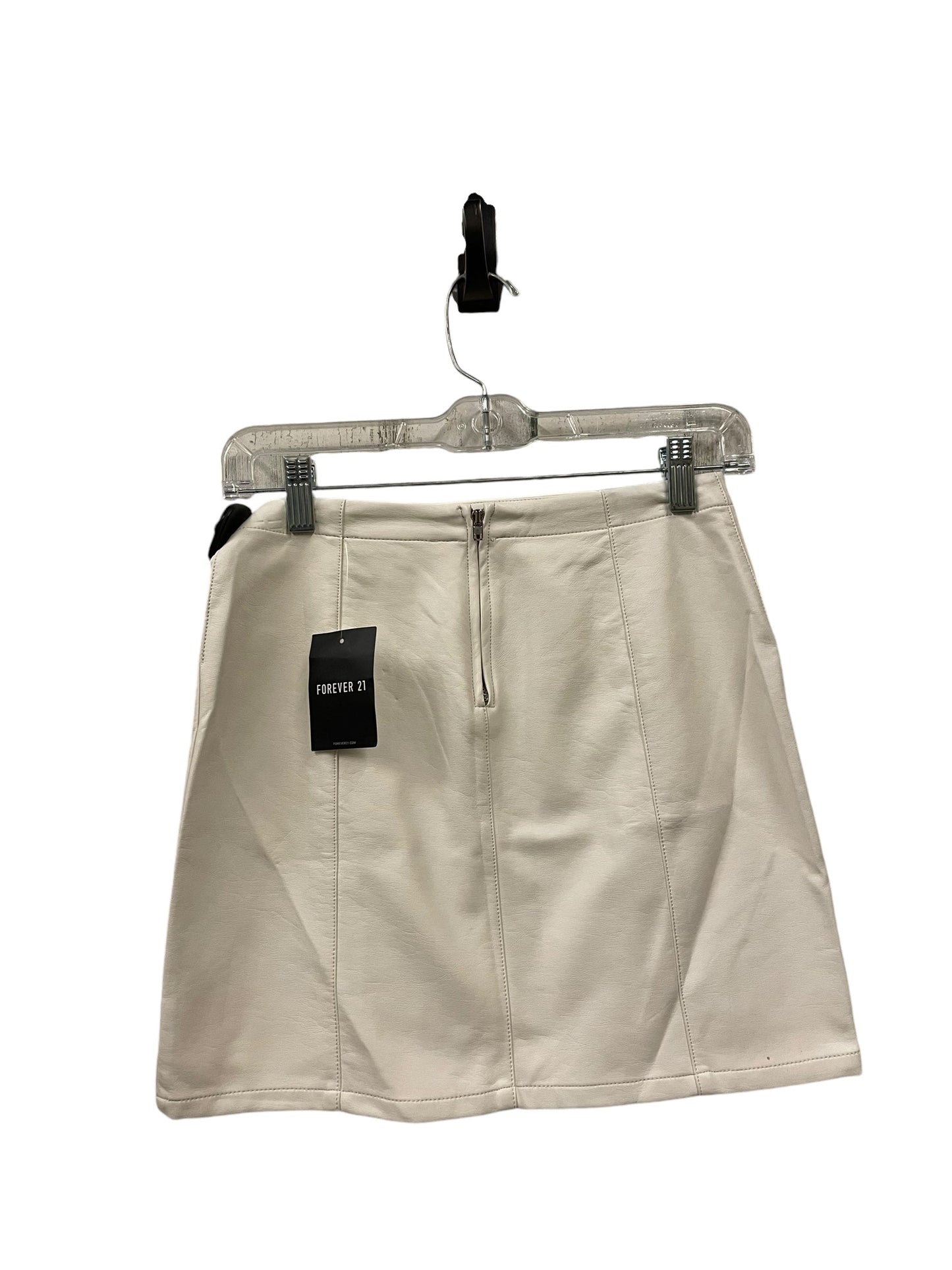 Skirt Mini & Short By Forever 21 In Beige, Size: S