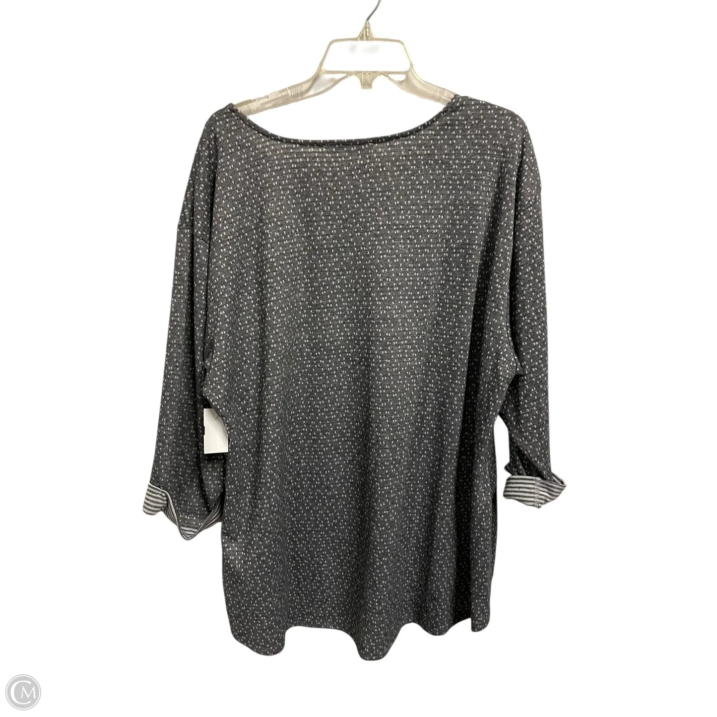 Top Short Sleeve By Rose And Olive In Grey, Size: 3x