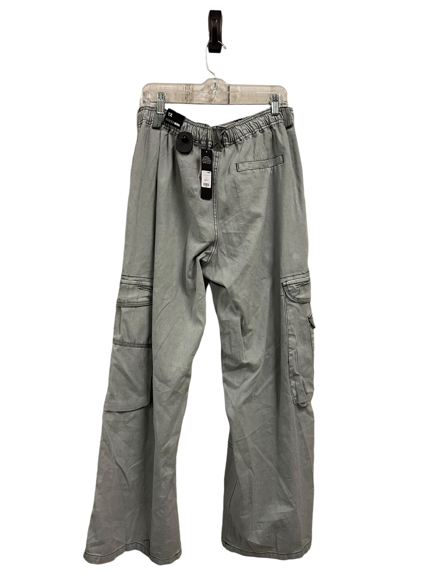 Pants Cargo & Utility By Fashion Nova In Grey, Size: 1x