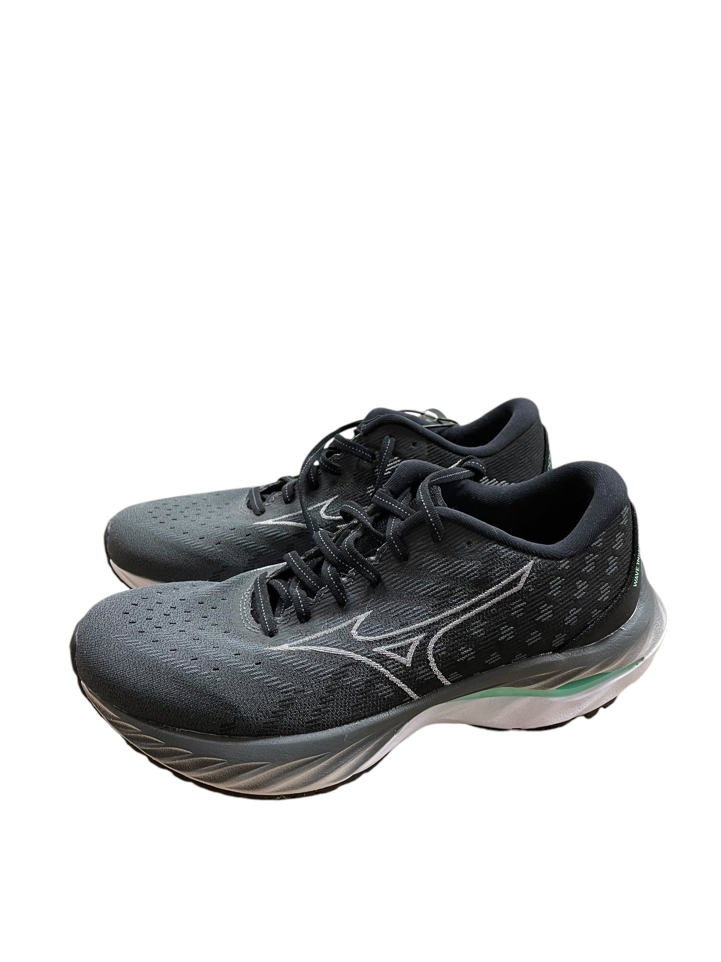 Shoes Athletic By Mizuno In Grey, Size: 8.5