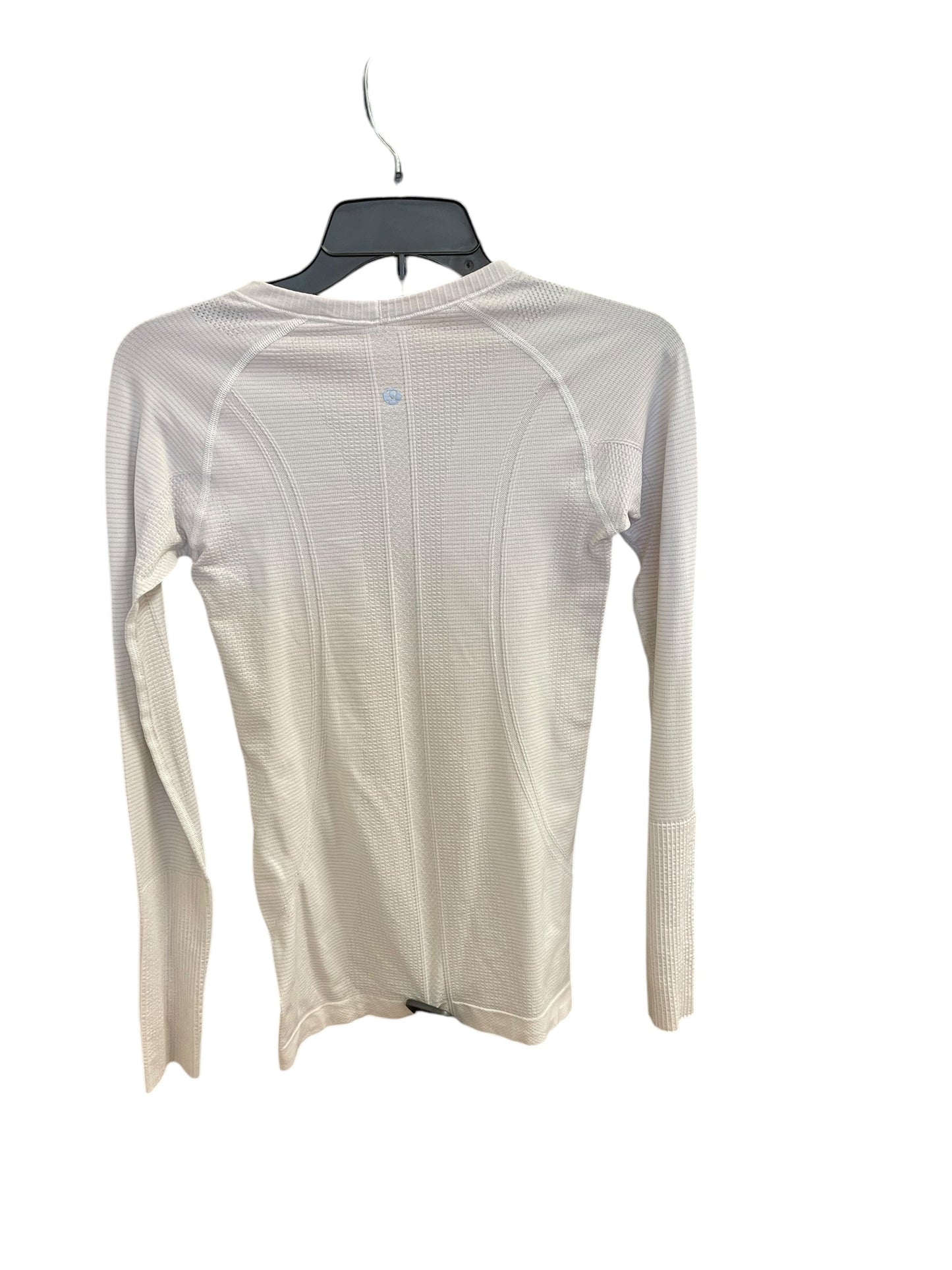 Athletic Top Long Sleeve Crewneck By Lululemon In White, Size: S