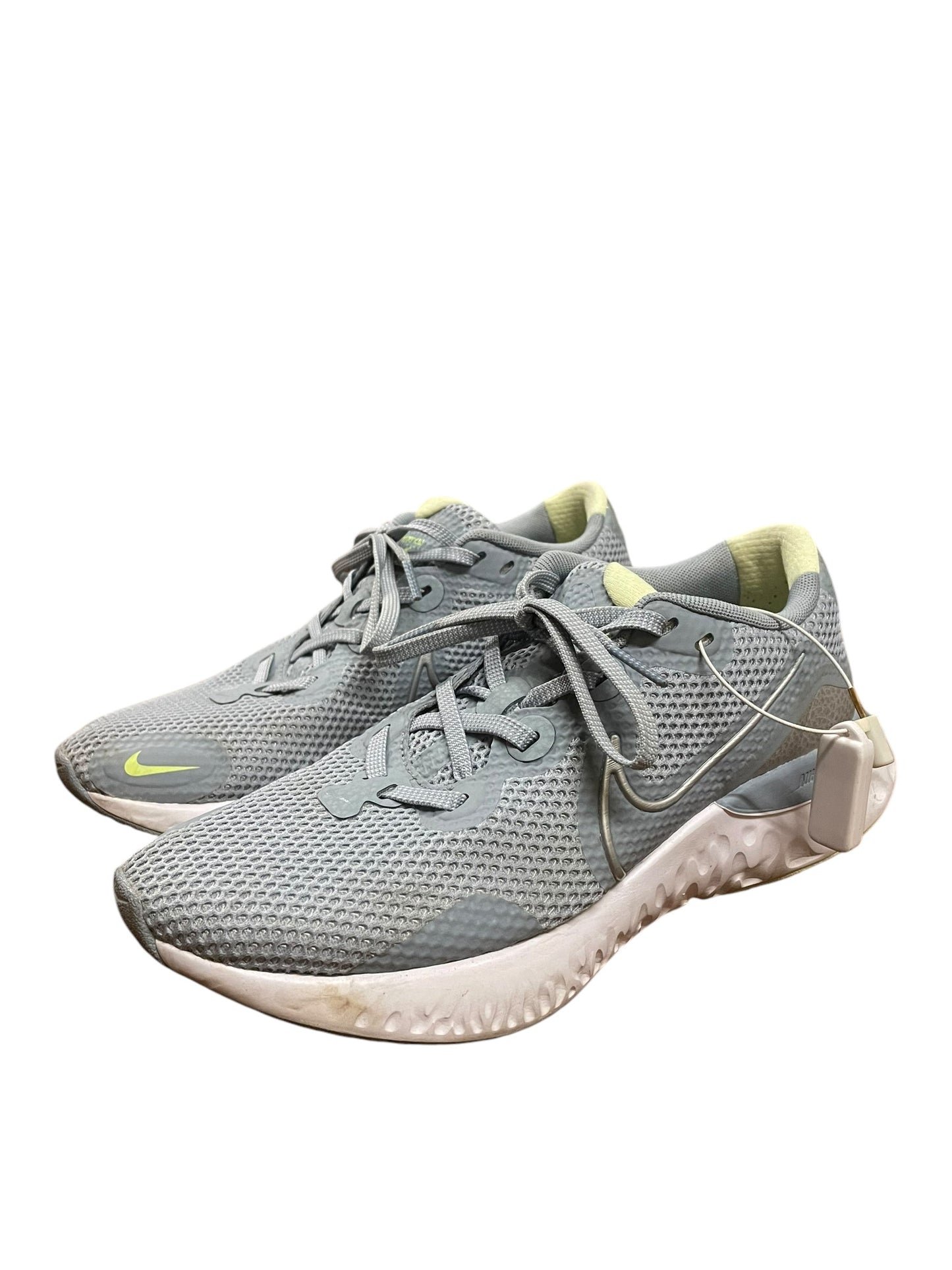 Shoes Athletic By Nike In Grey, Size: 7.5