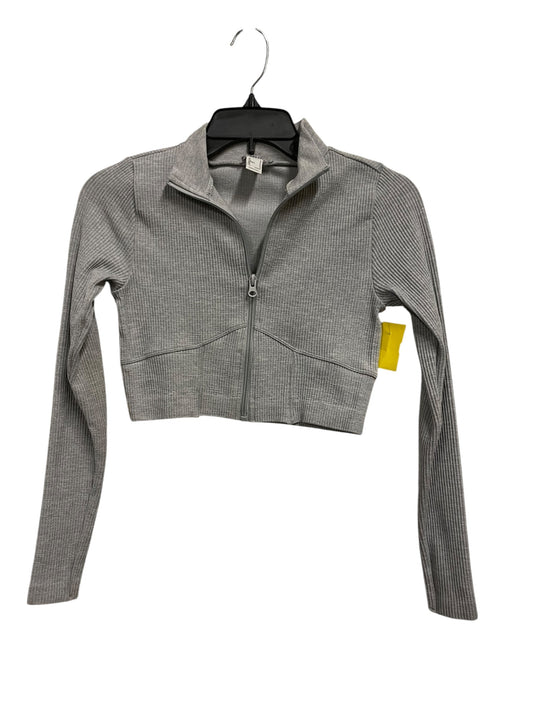 Athletic Top Long Sleeve Collar By Forever 21 In Grey, Size: S