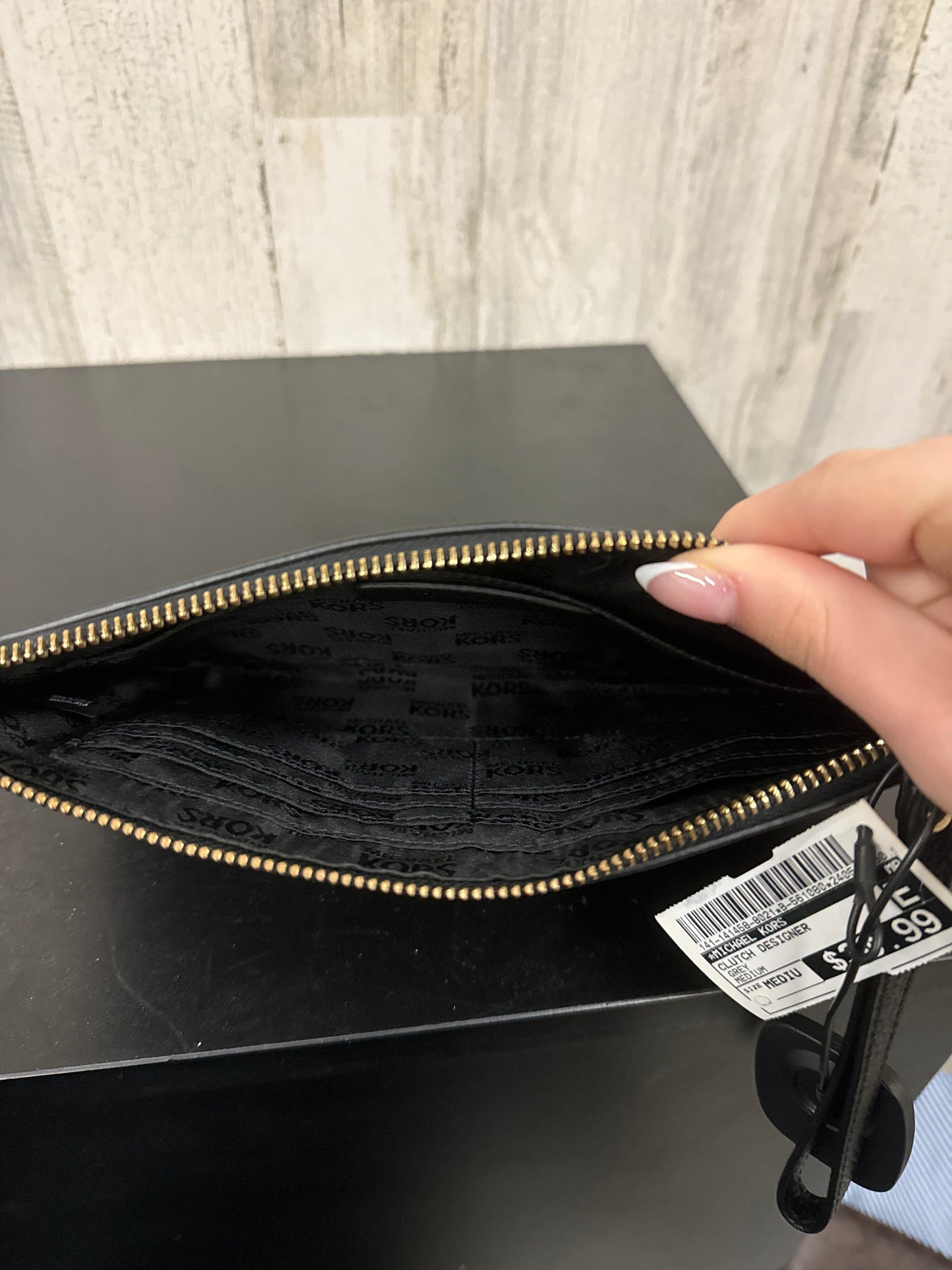 Clutch Designer By Michael Kors  Size: Medium