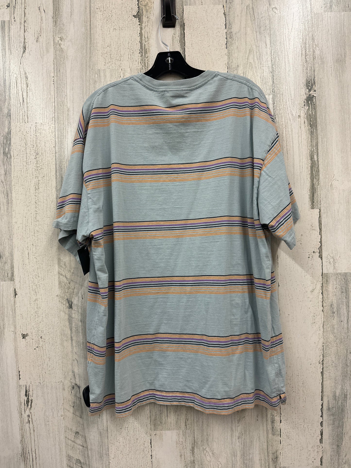 Top Short Sleeve By Urban Outfitters  Size: L