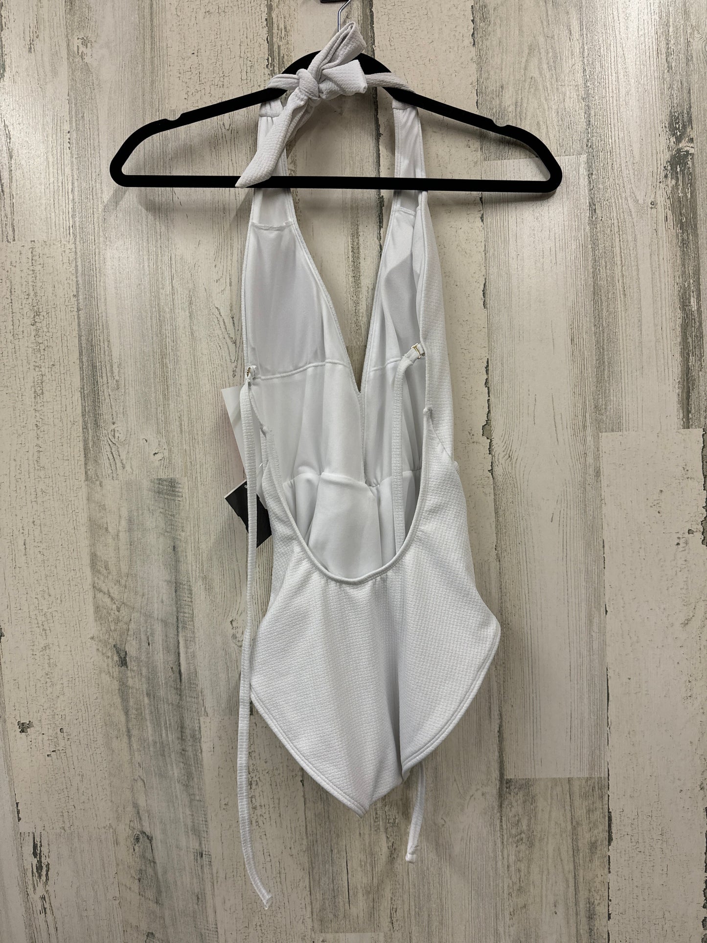 White Swimsuit Clothes Mentor, Size Xs