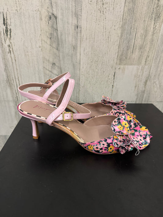 Multi-colored Shoes Heels Kitten Betsey Johnson, Size 9