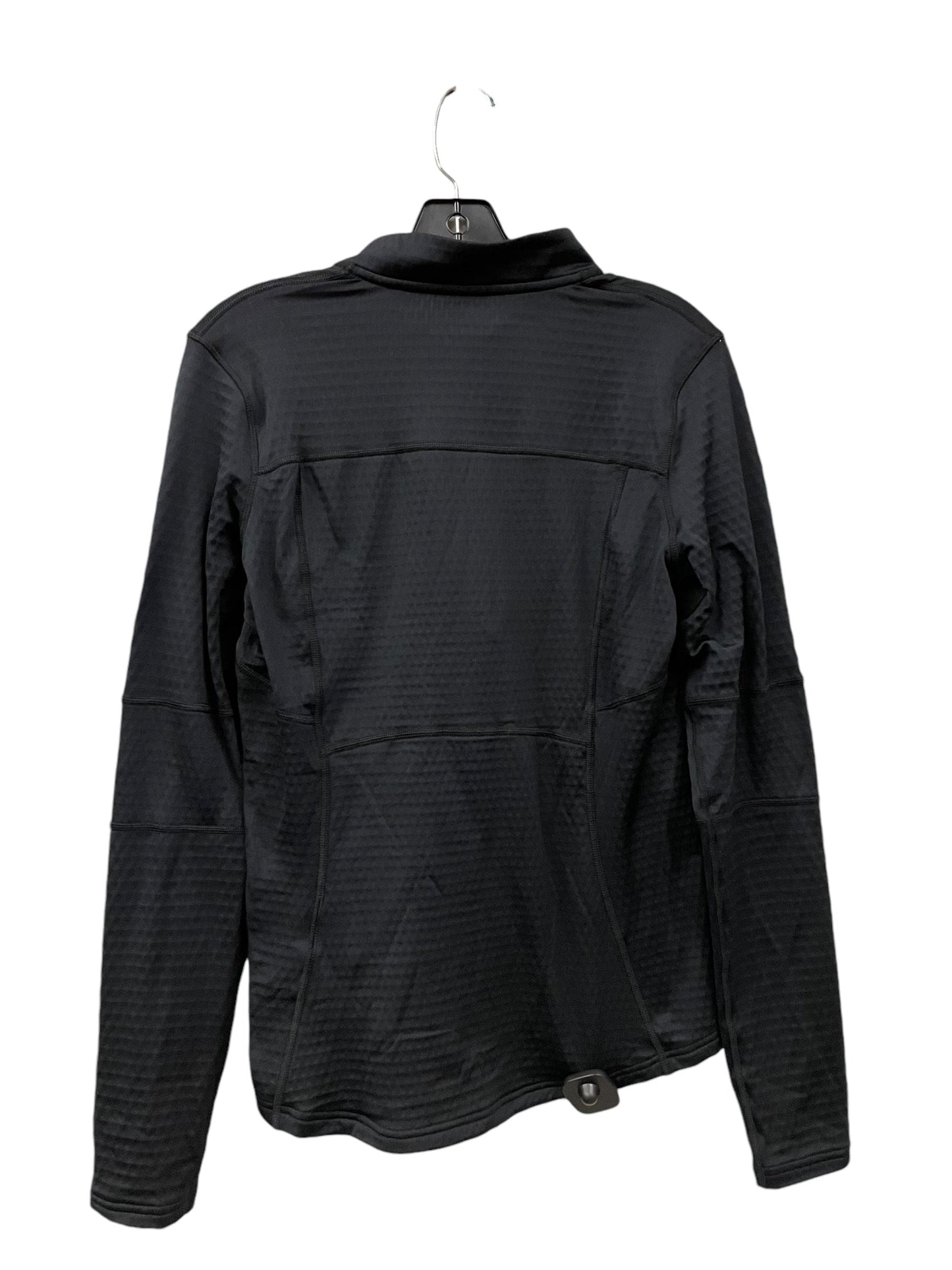 Athletic Top Long Sleeve Collar By Under Armour In Black, Size: M