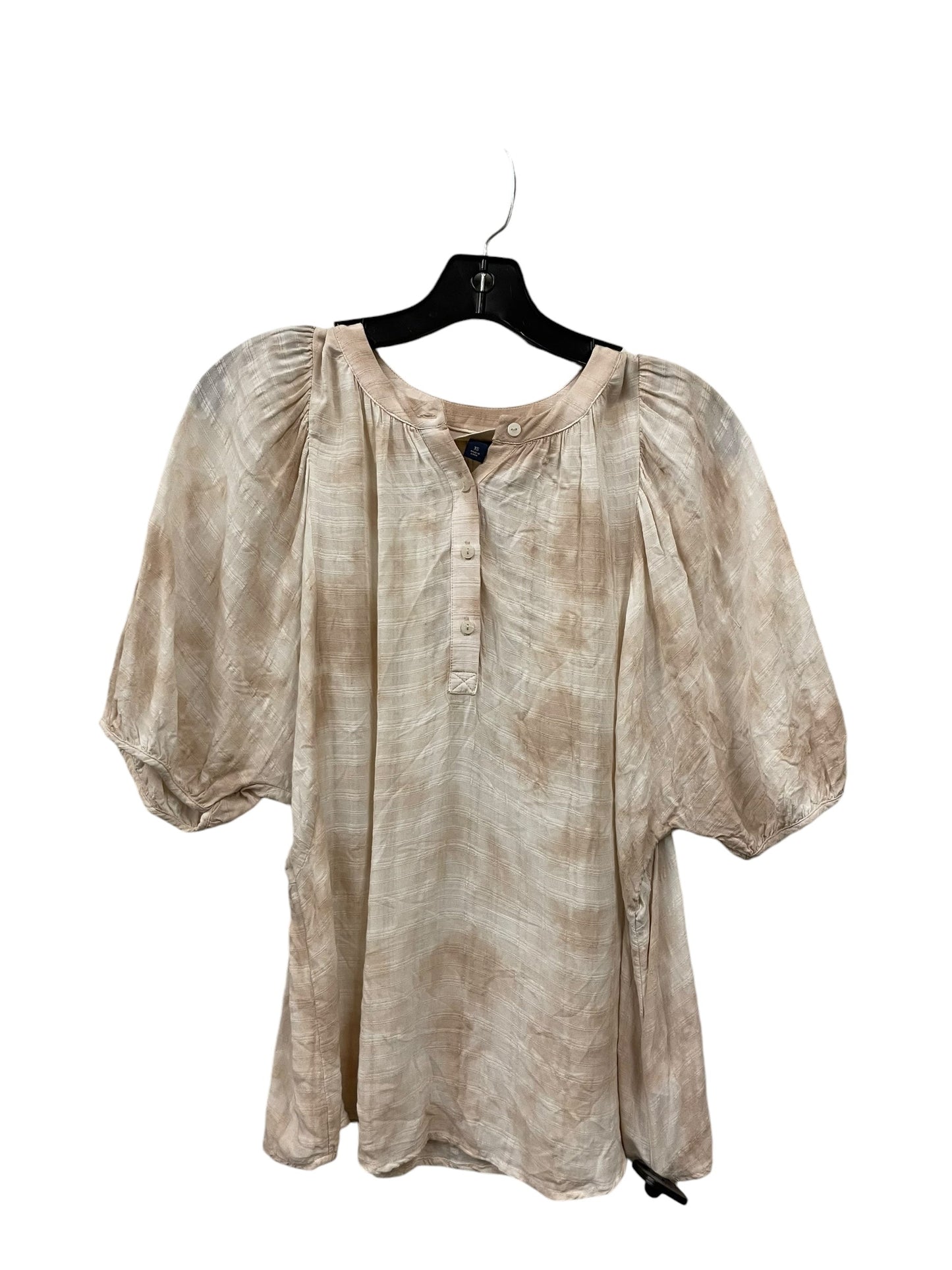 Top Short Sleeve By Universal Thread In Cream, Size: Xs