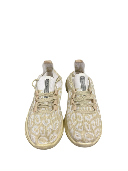 Shoes Athletic By Simply Southern In Cream, Size: 7.5