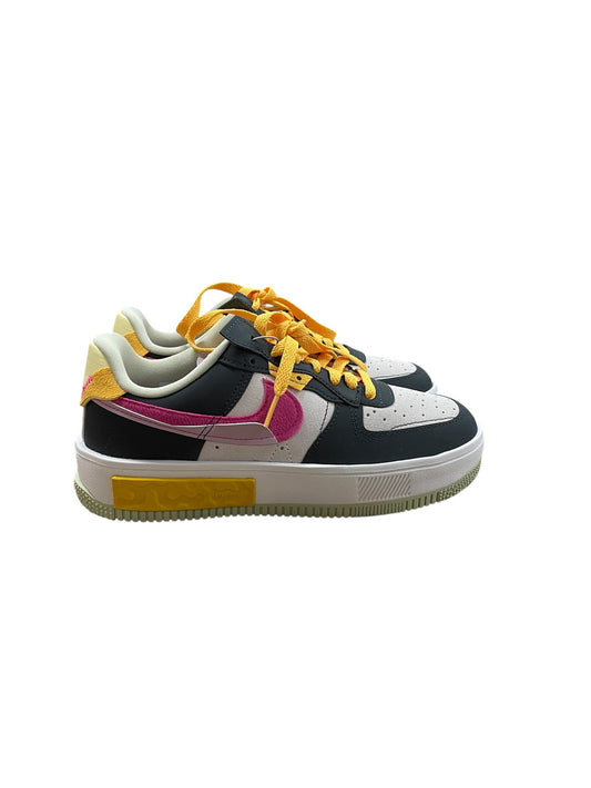 Shoes Sneakers By Nike In Multi-colored, Size: 7.5