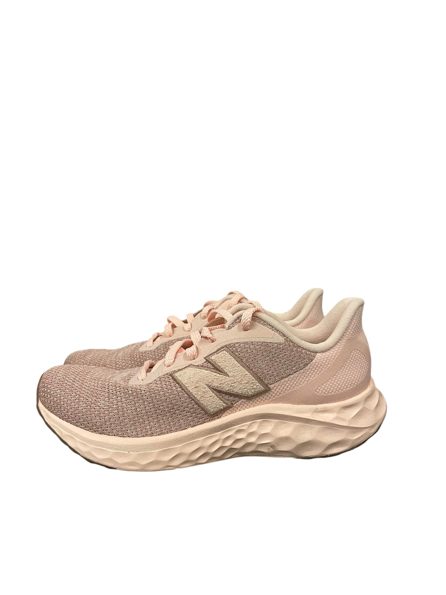 Shoes Athletic By New Balance In Peach, Size: 10