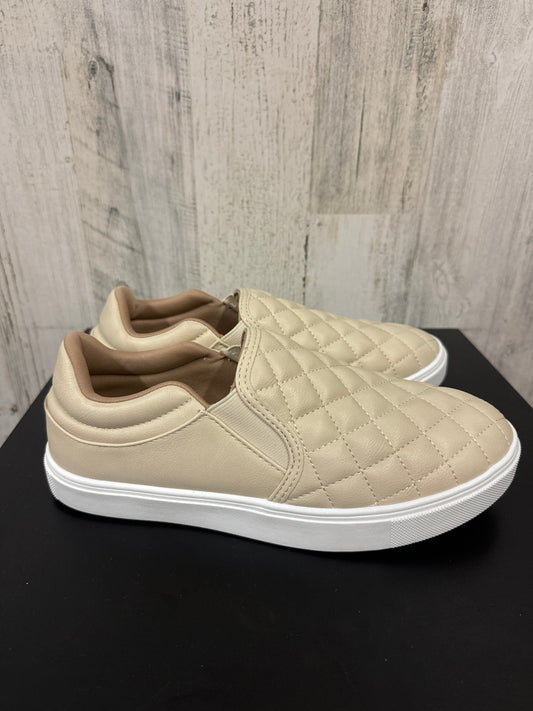 Cream Shoes Flats Clothes Mentor, Size 8.5