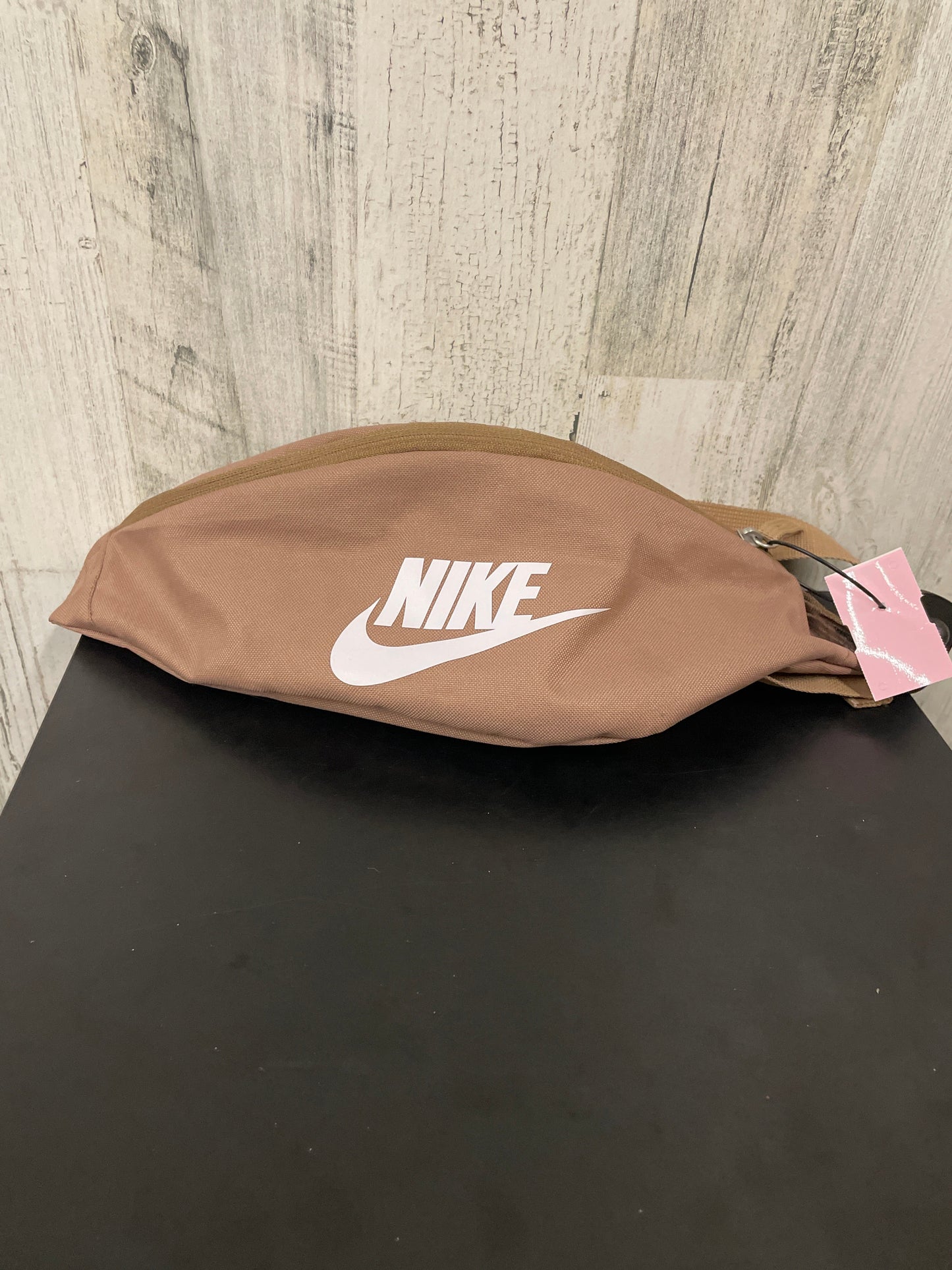 Belt Bag By Nike Apparel, Size: Medium