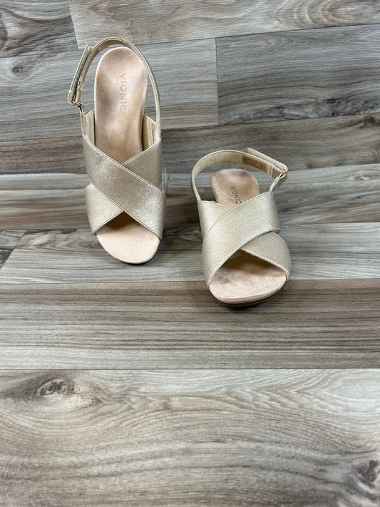 Gold Sandals Heels Wedge Vionic, Size 9