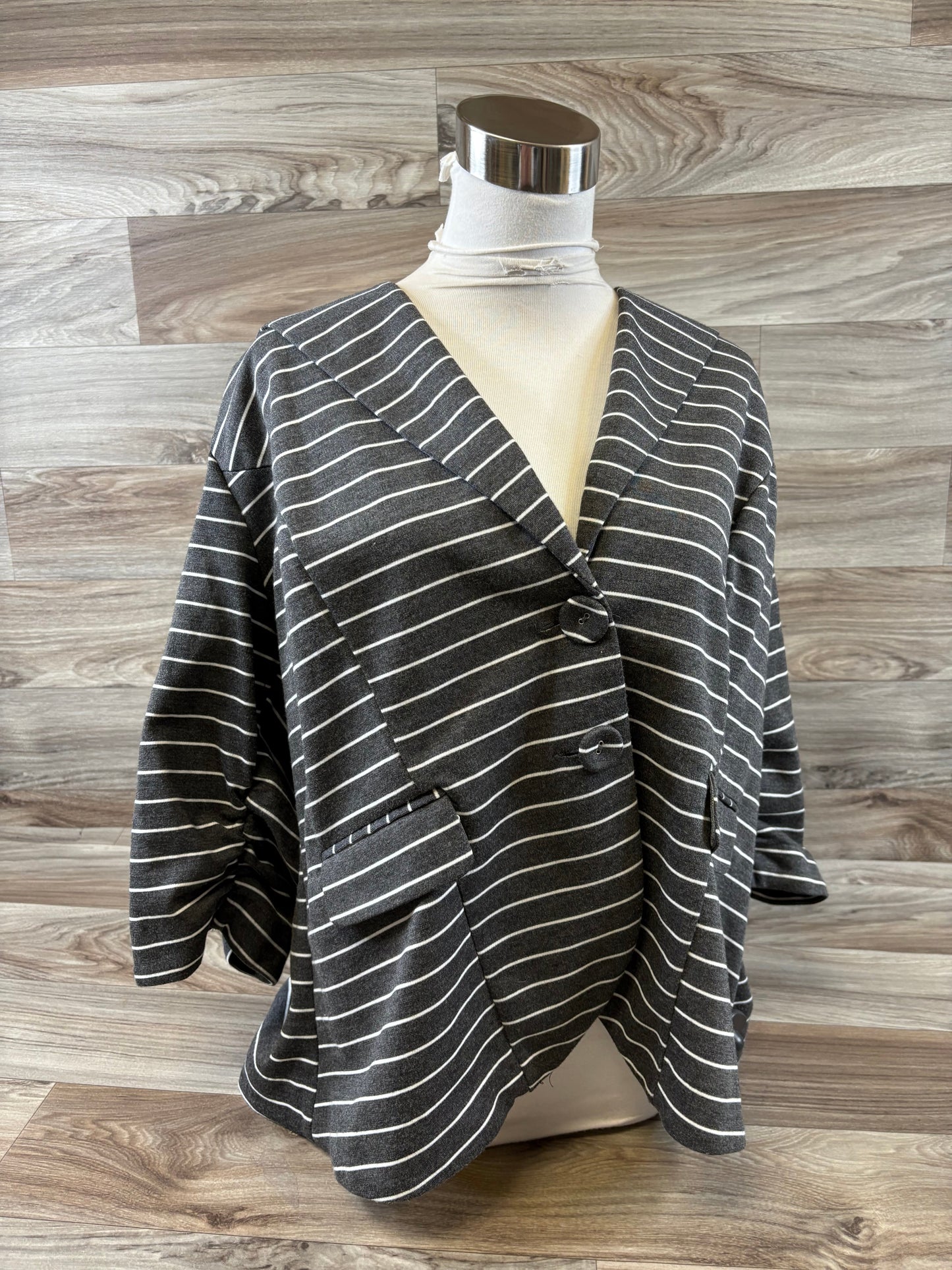 Blazer By Torrid In Striped Pattern, Size: 3x