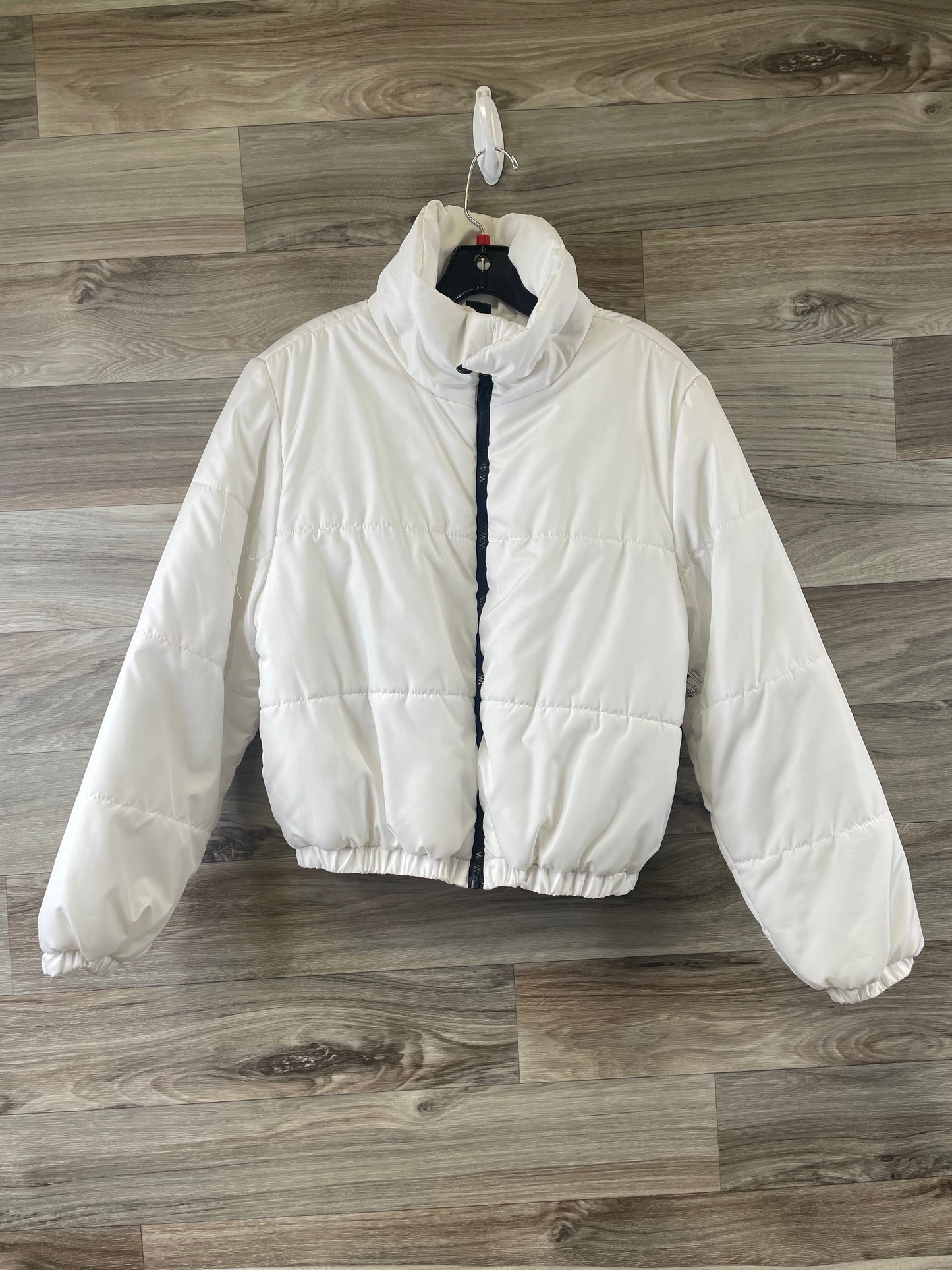 Jacket Puffer & Quilted By Wild Fable In White, Size: M