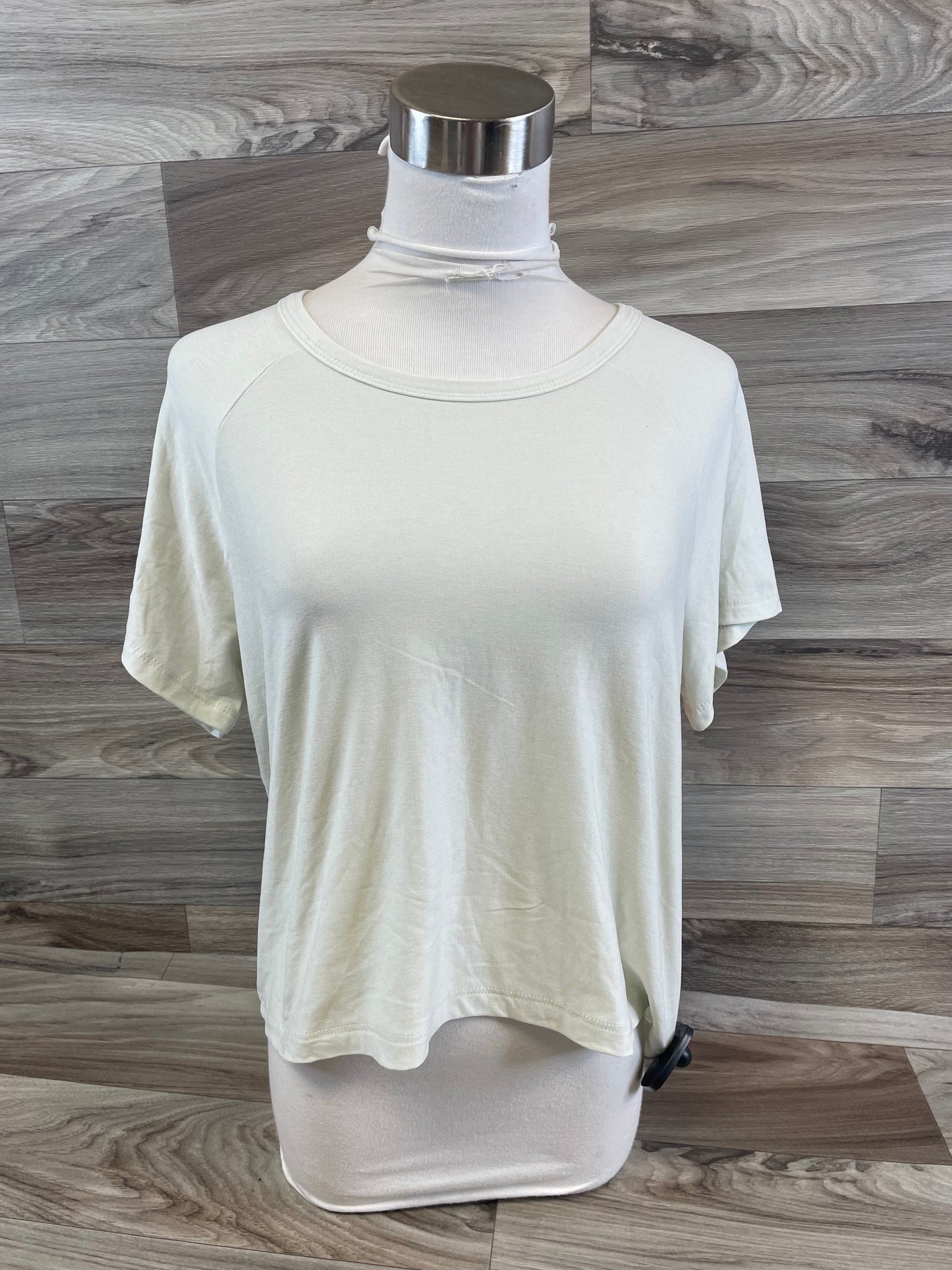 Top Short Sleeve Basic By Jockey In Cream, Size: S