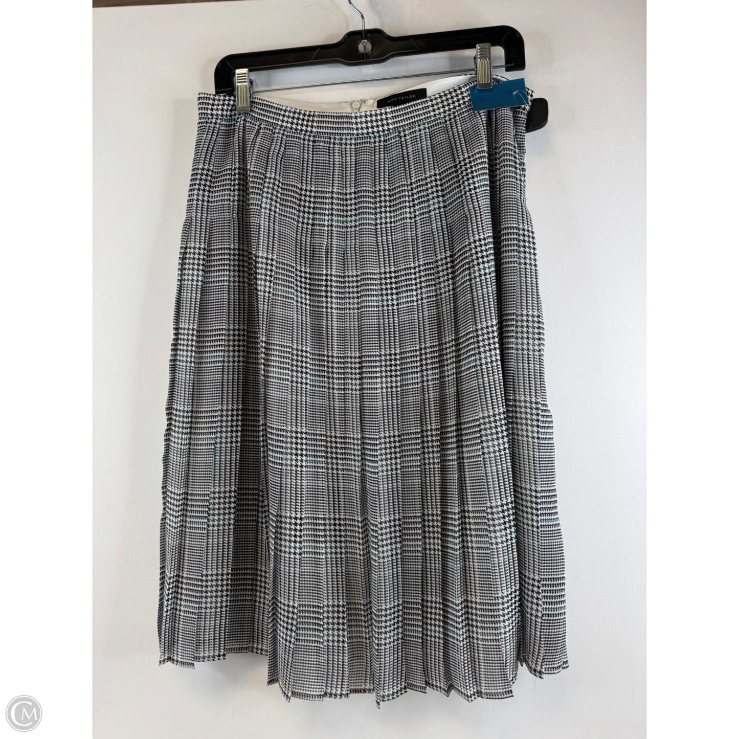 Skirt Midi By Ann Taylor In Black & White, Size: 8