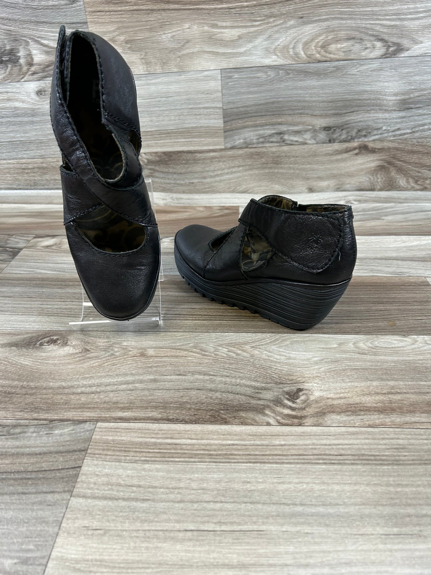 Black Shoes Heels Wedge Fly London, Size 7.5