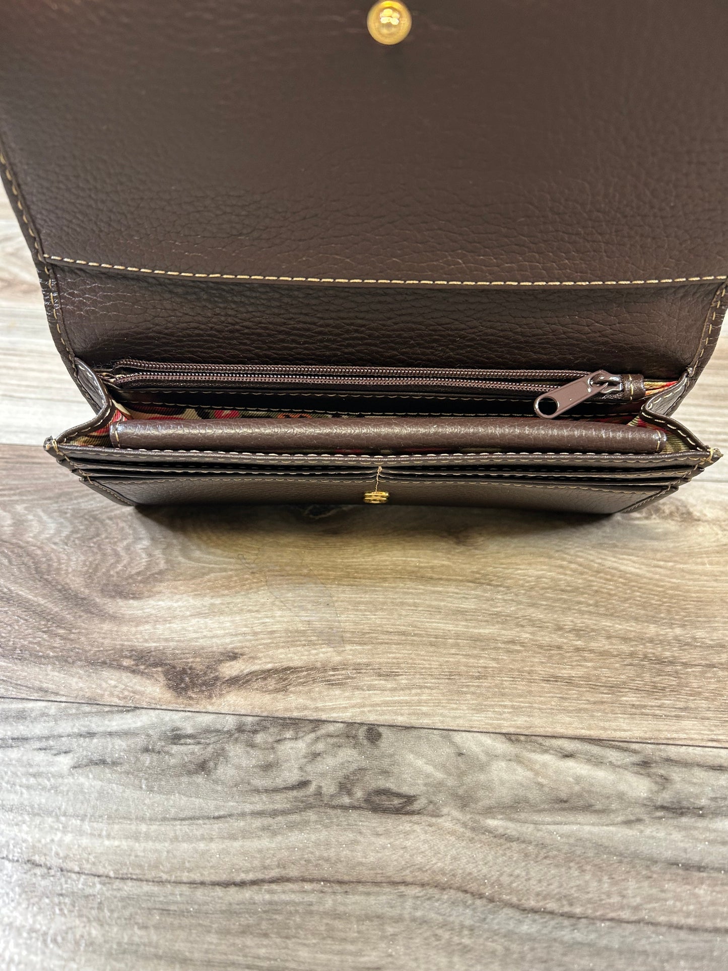 Wallet By Clothes Mentor, Size: Large