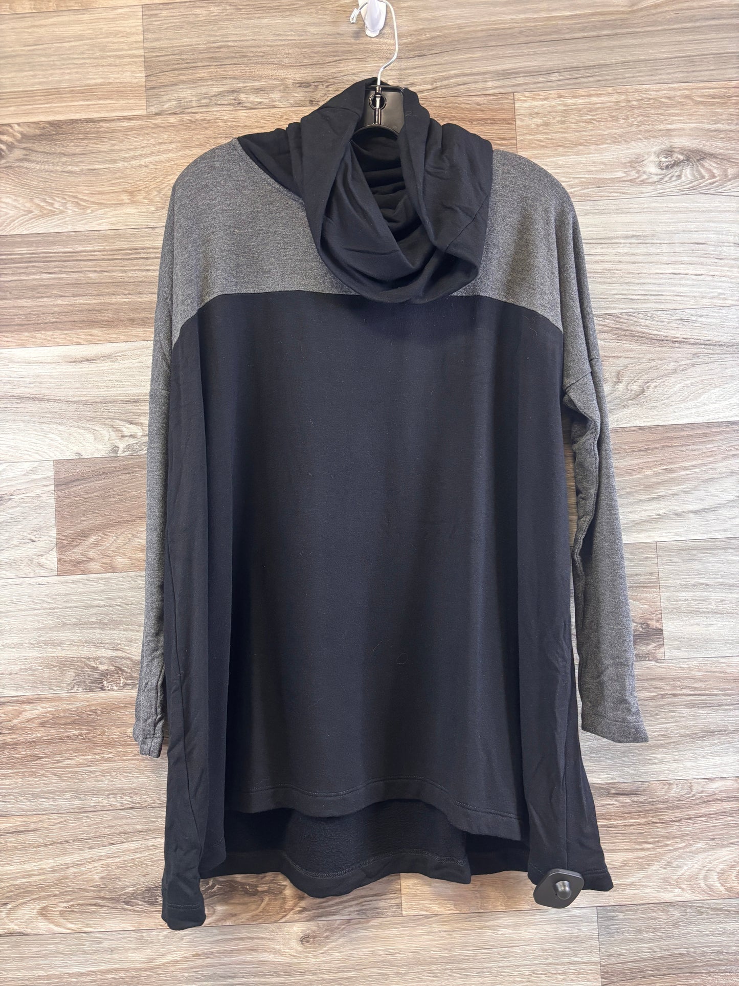 Top Long Sleeve Basic By Soft Surroundings In Black & Grey, Size: S