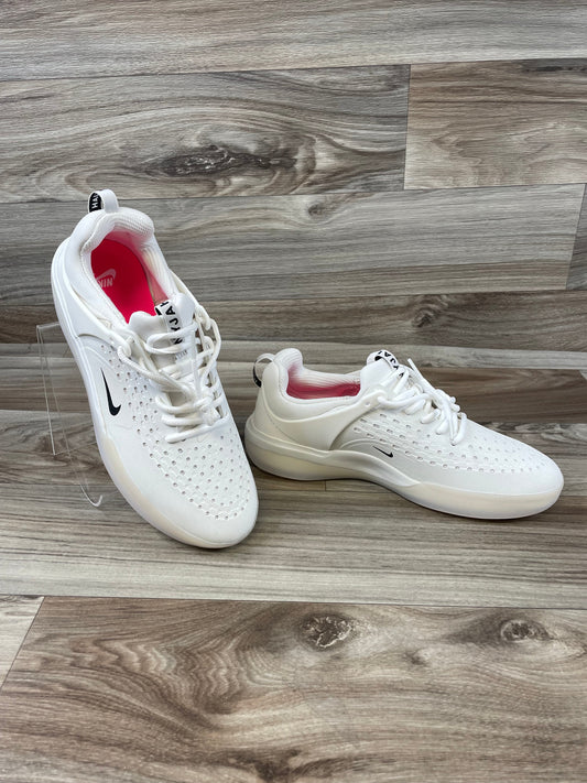 Shoes Athletic By Nike Apparel In White, Size: 8