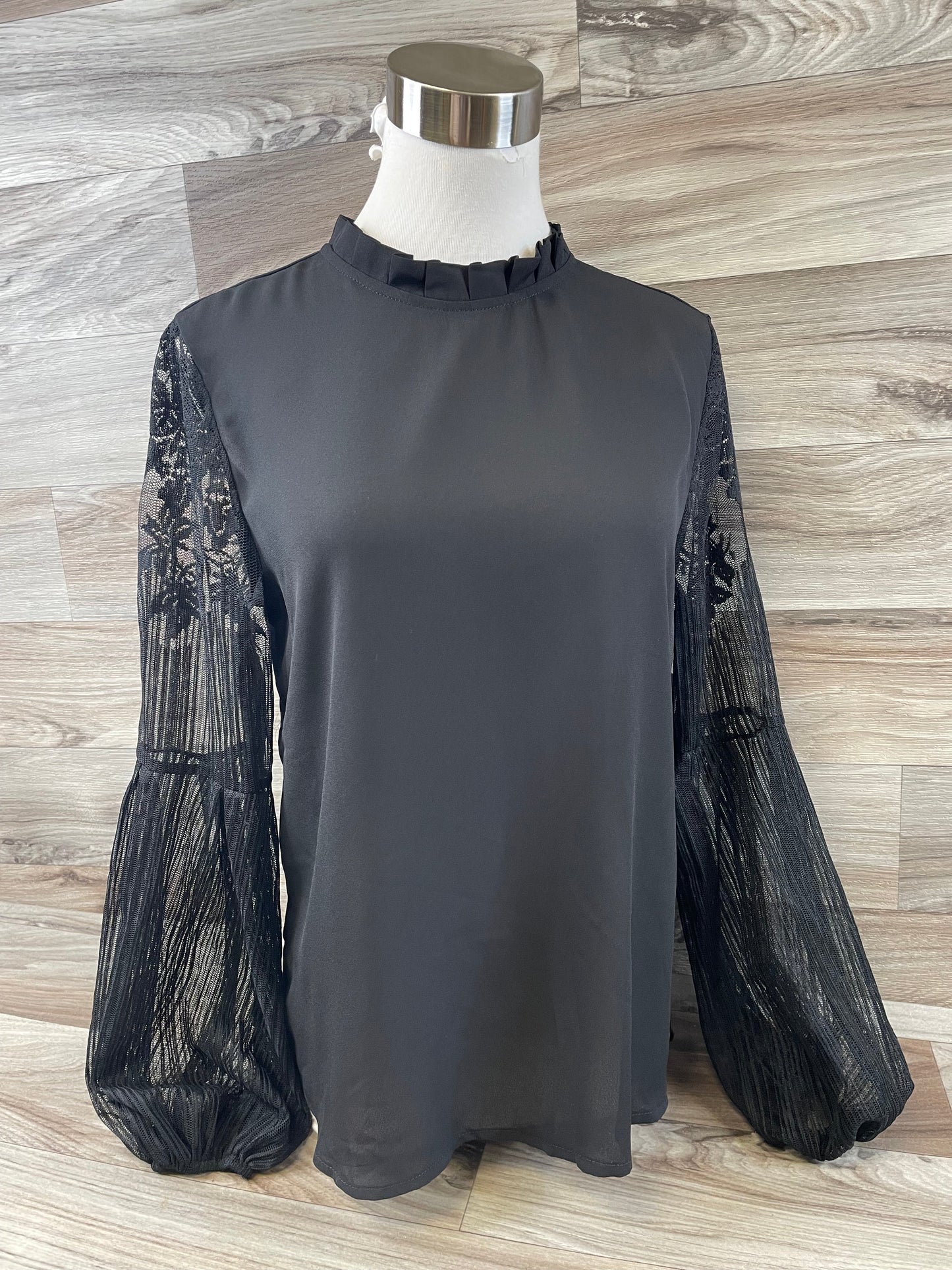 Top Long Sleeve By Shein In Black, Size: S