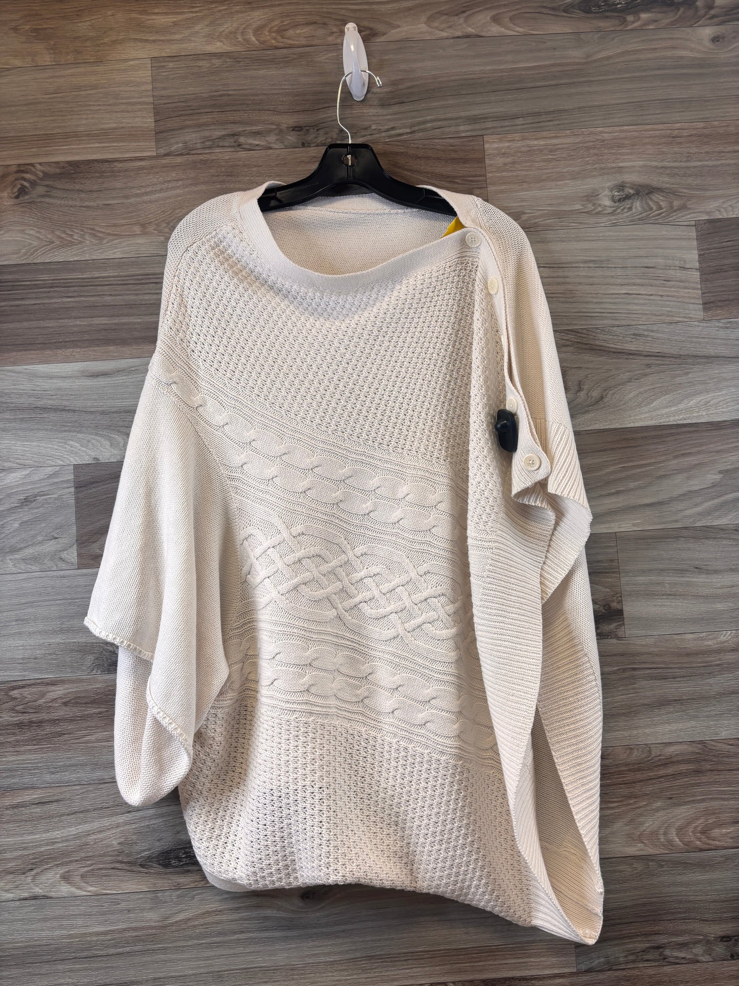 Sweater Short Sleeve By Chicos In Cream, Size: L