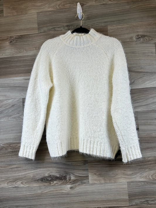 Sweater By Lou And Grey In White, Size: M