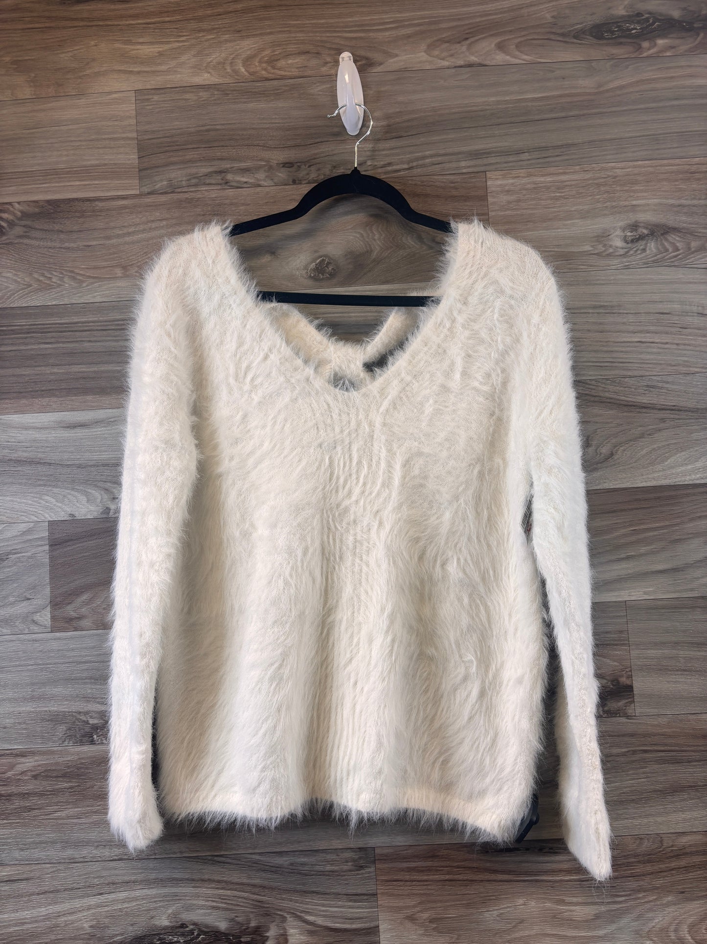 Sweater By Banana Republic In White, Size: M