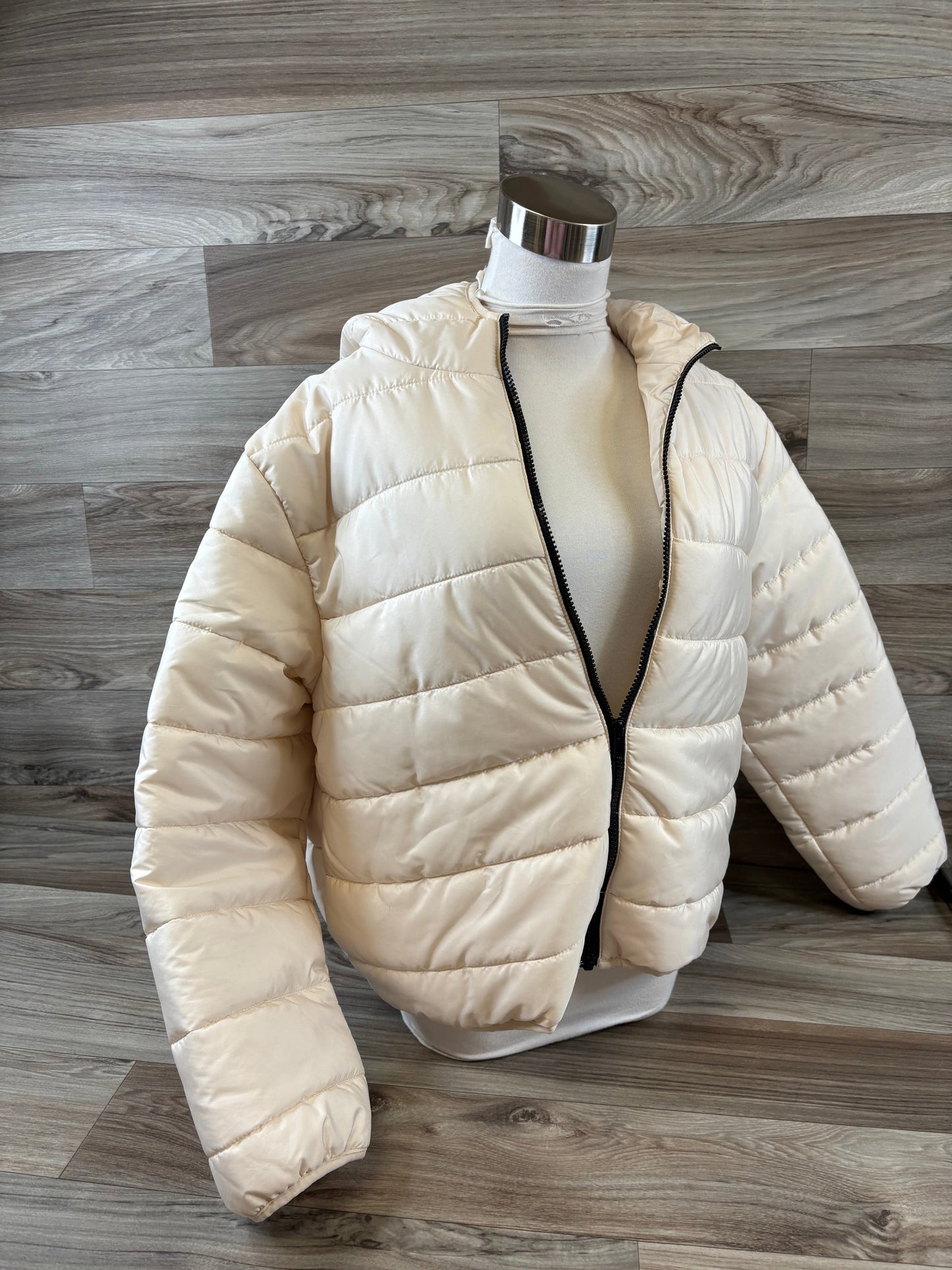 Jacket Puffer & Quilted By Wild Fable In Cream, Size: M