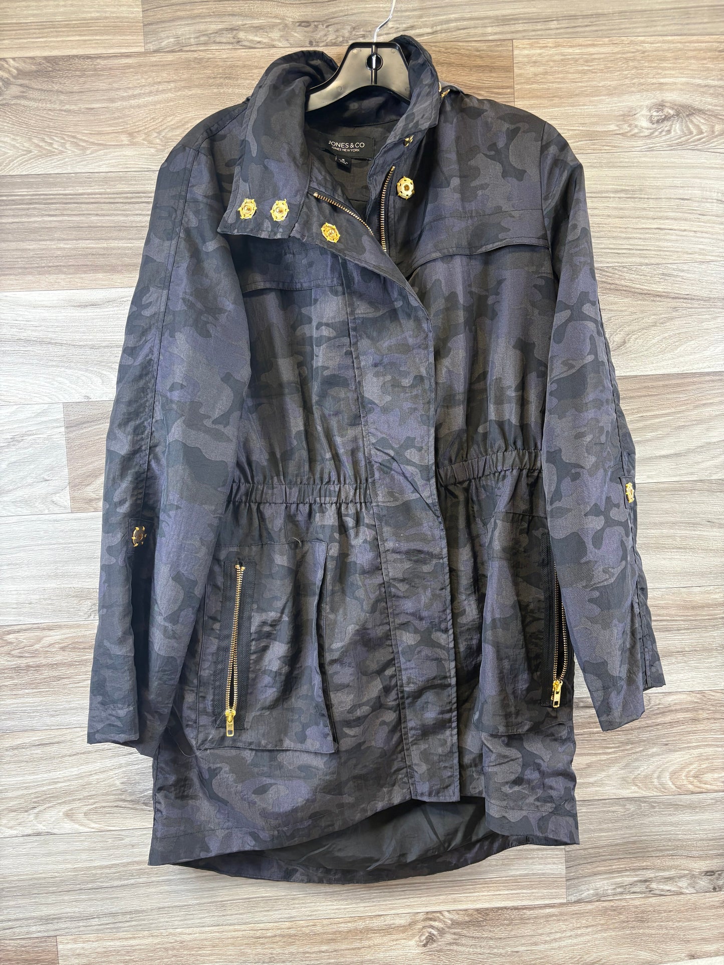 Jacket Other By Jones And Co In Camouflage Print, Size: S