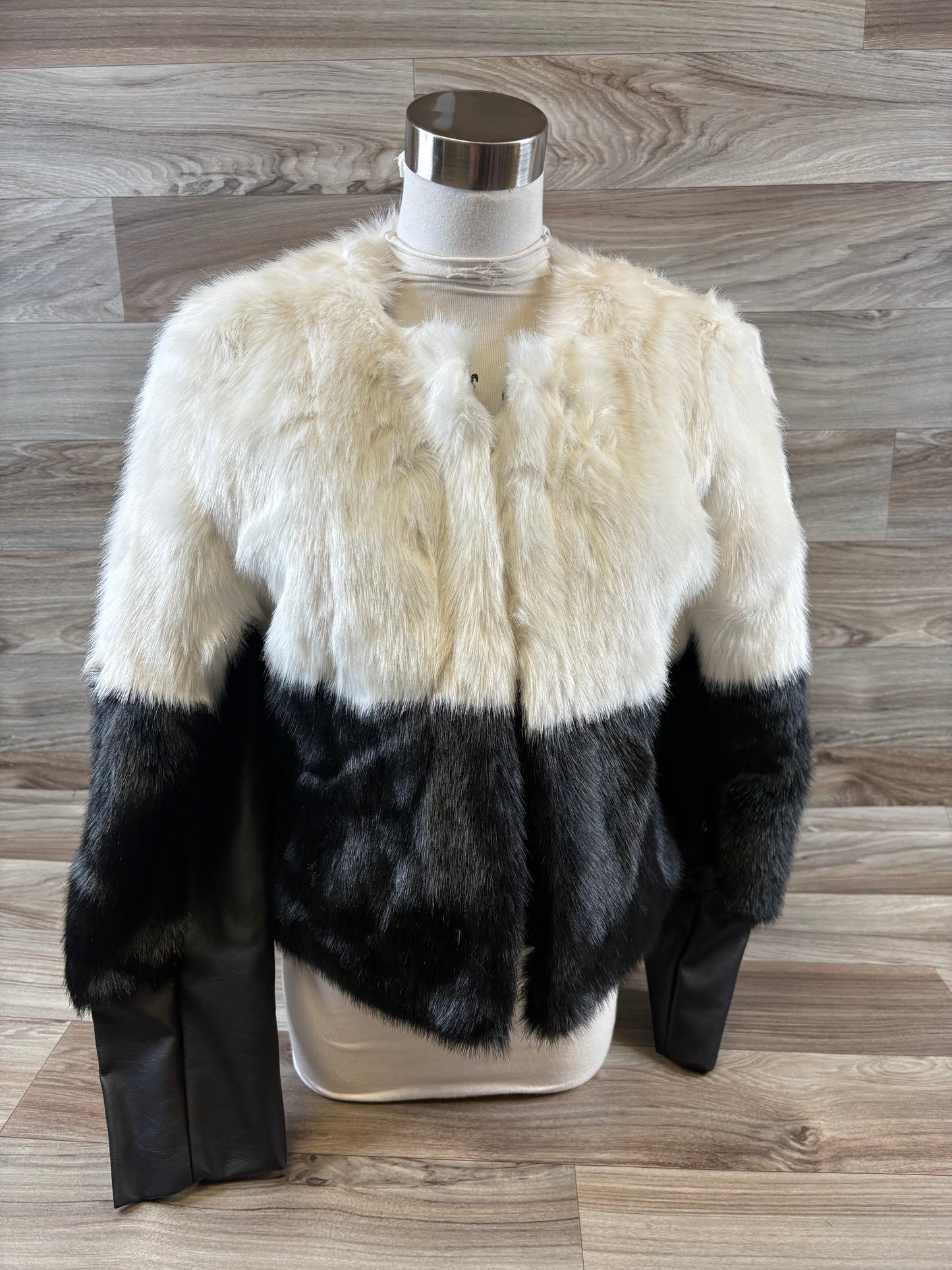 Jacket Faux Fur & Sherpa By New York And Co In Black & White, Size: S