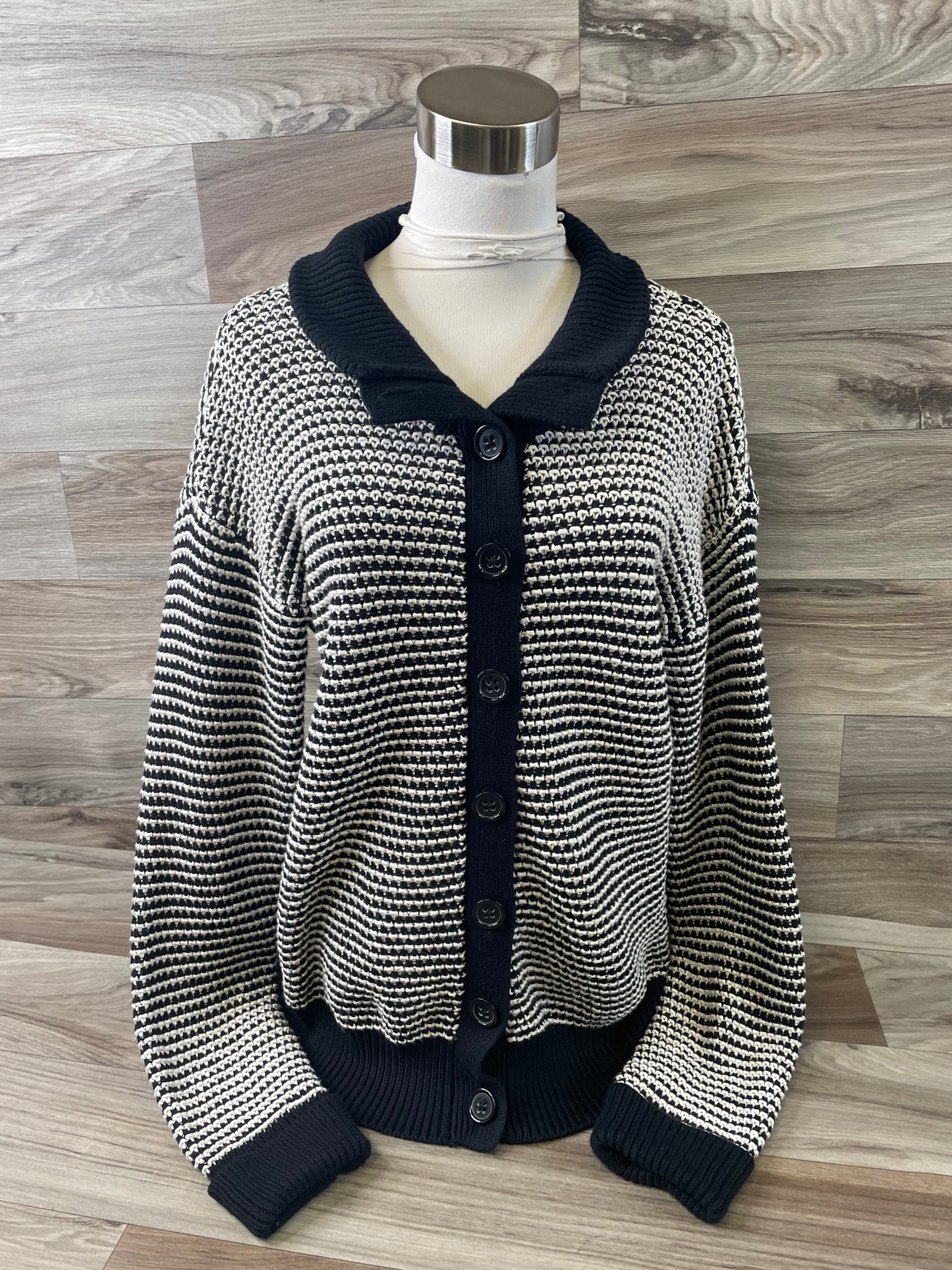 Sweater Cardigan By Banana Republic In Black & White, Size: L